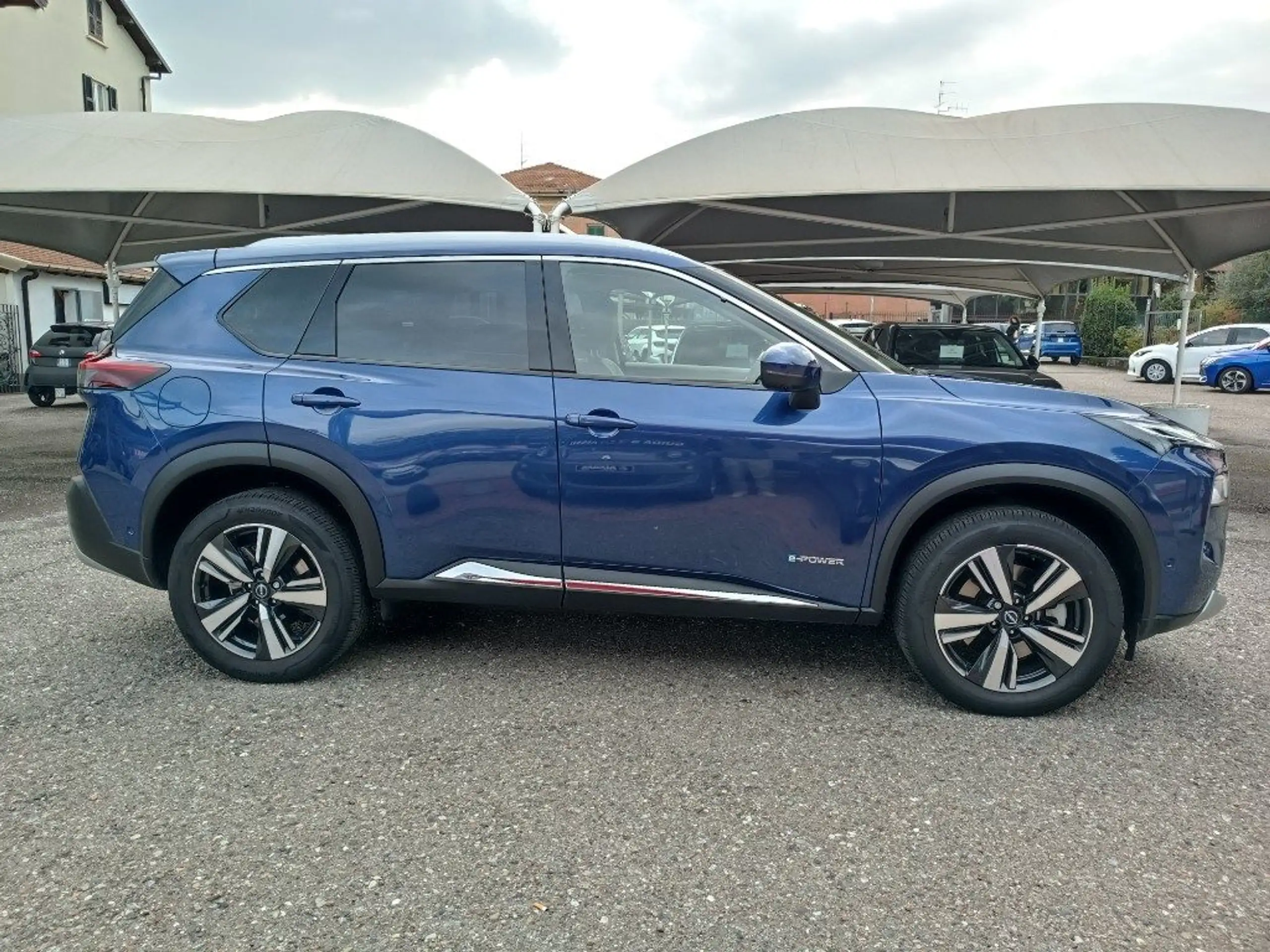 Nissan - X-Trail