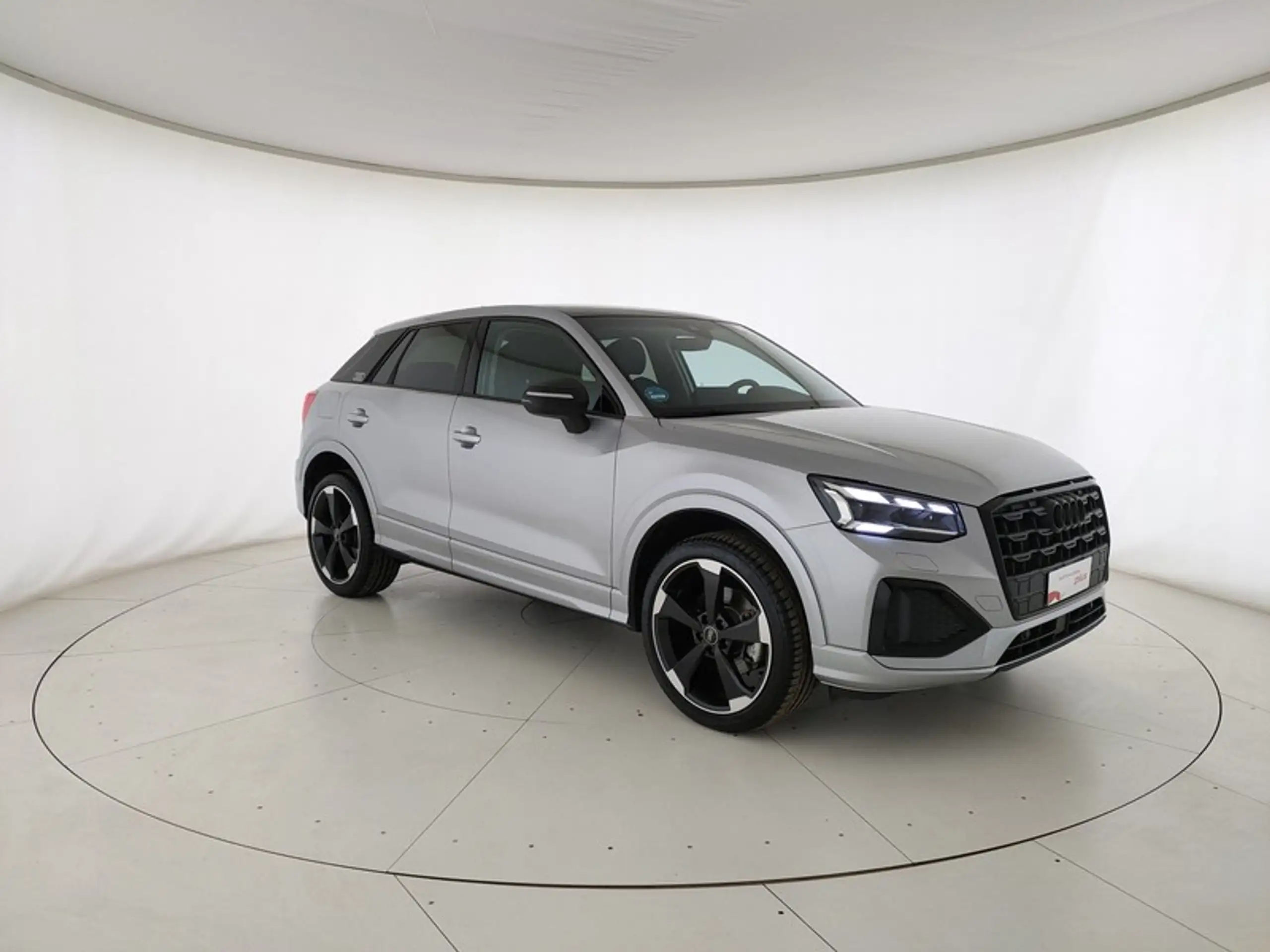 Audi - Q2