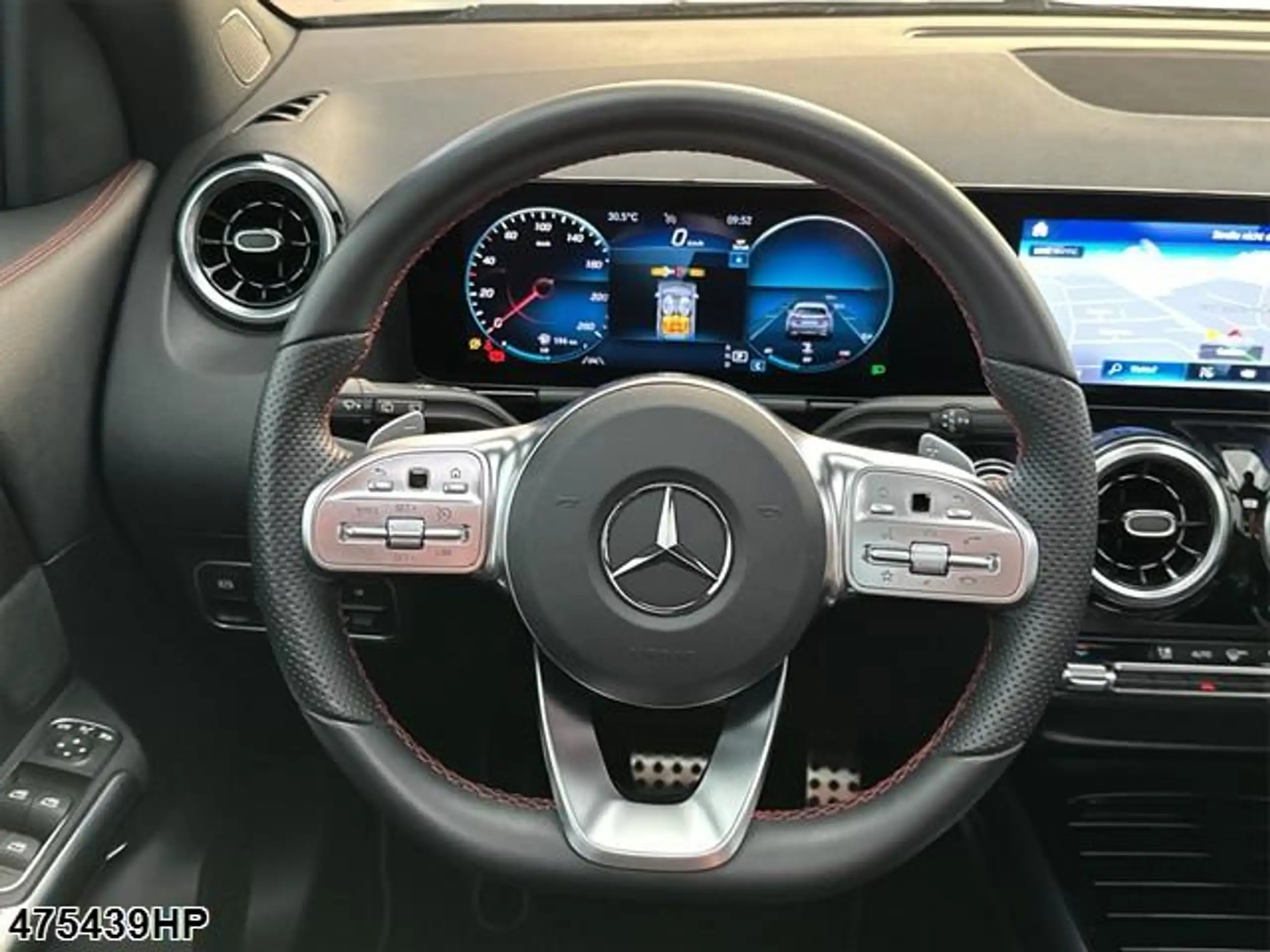 Mercedes-Benz - GLA 200