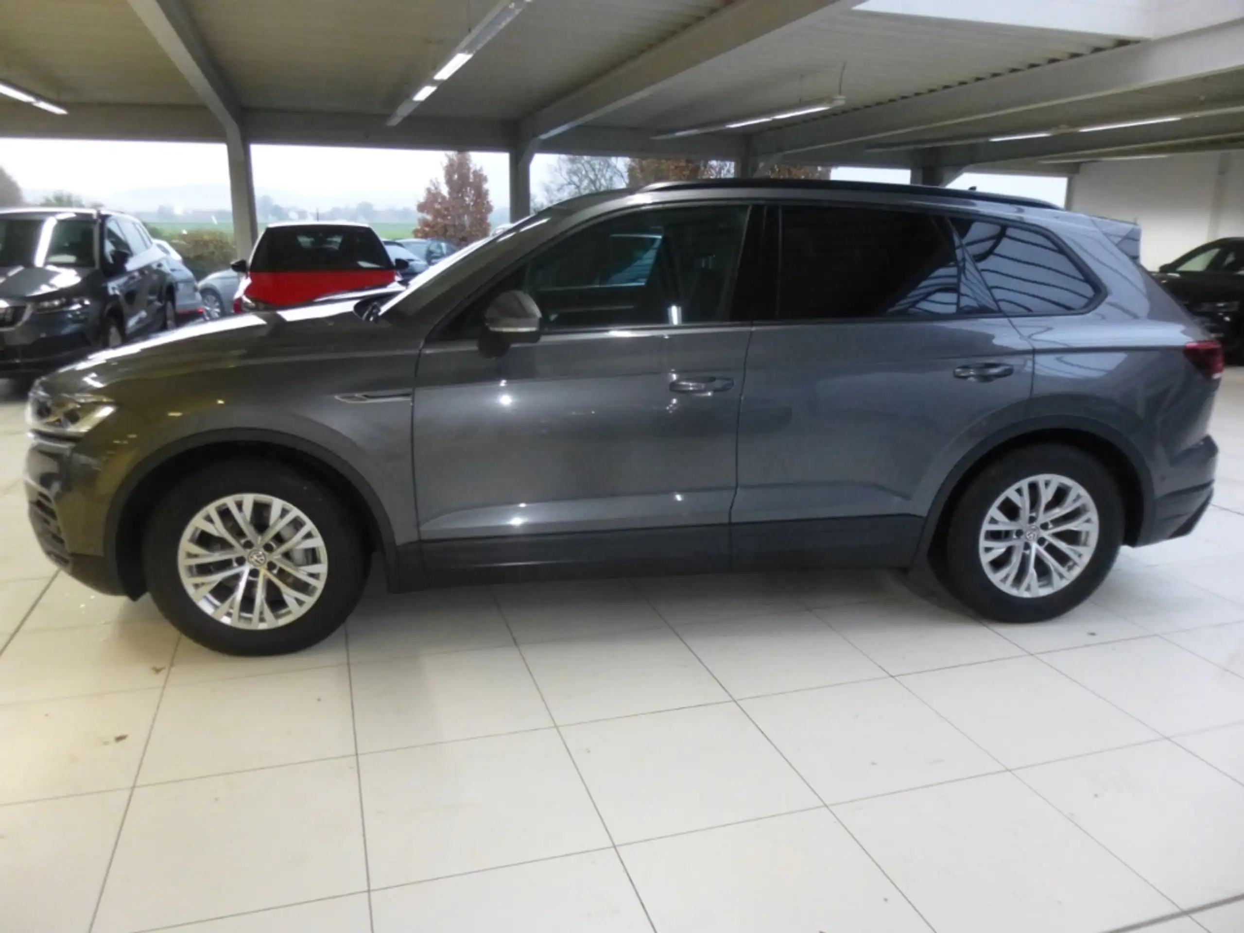 Volkswagen - Touareg