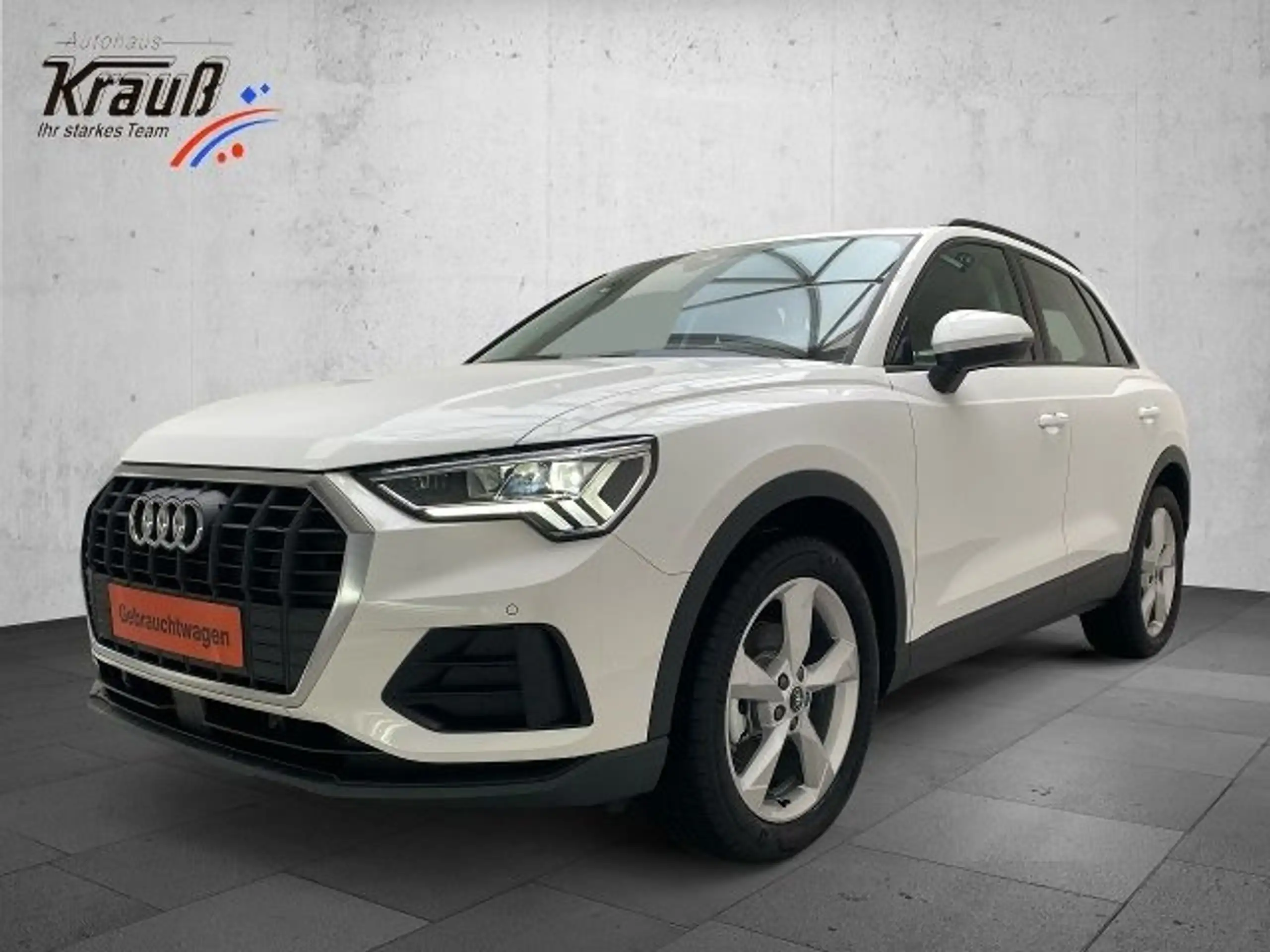 Audi - Q3