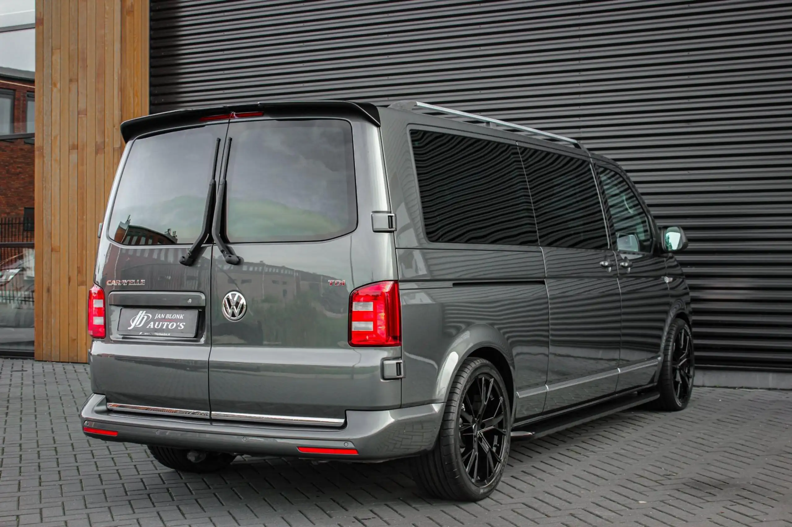 Volkswagen - Transporter