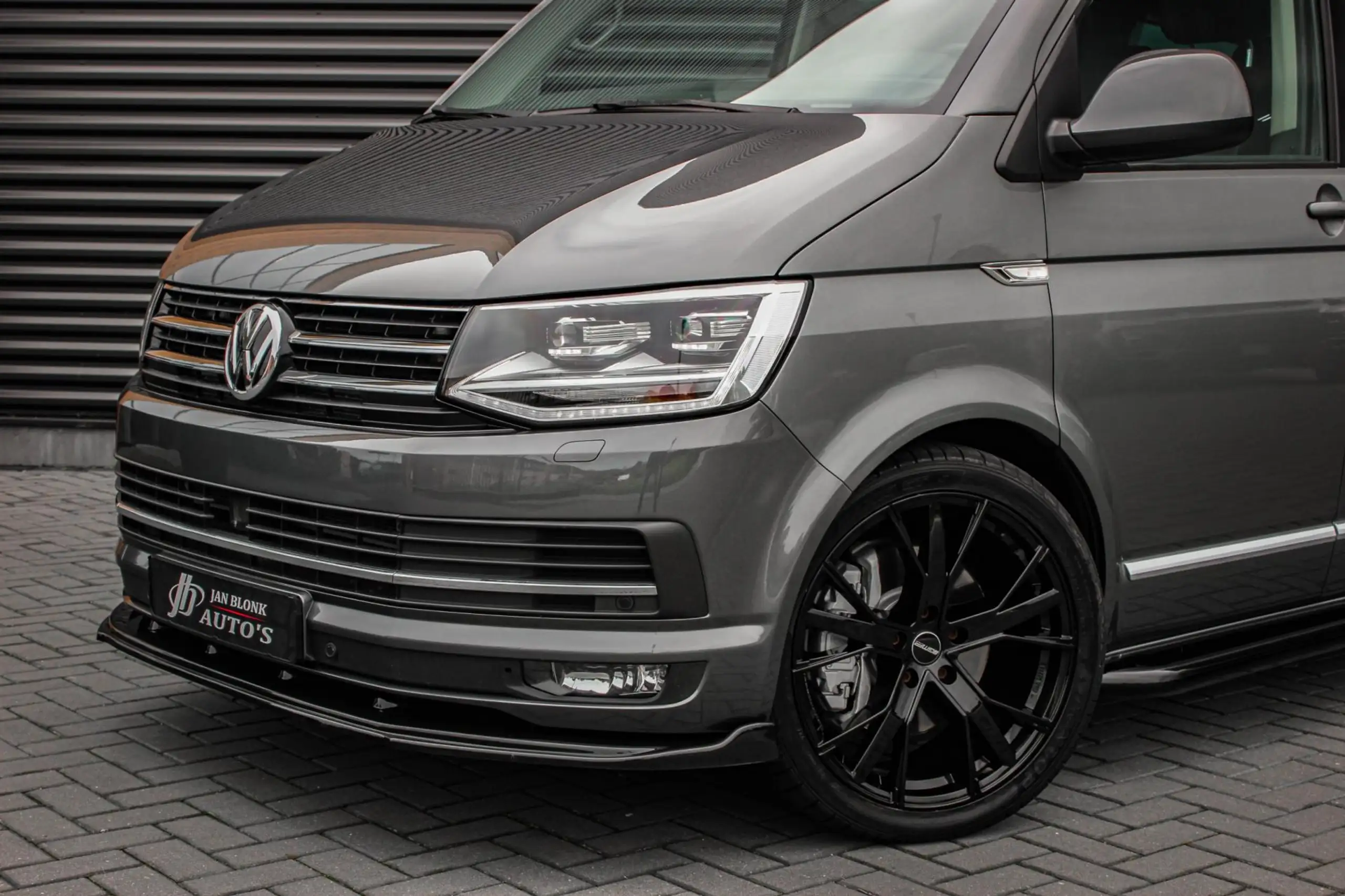 Volkswagen - Transporter