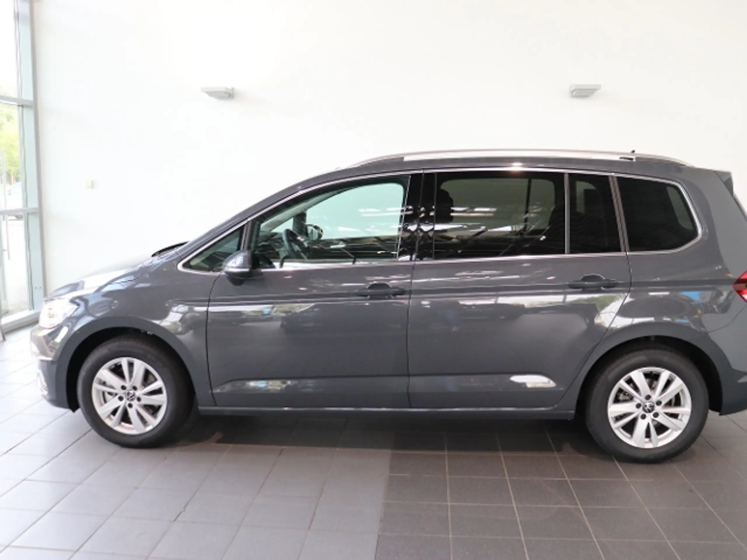 Volkswagen - Touran