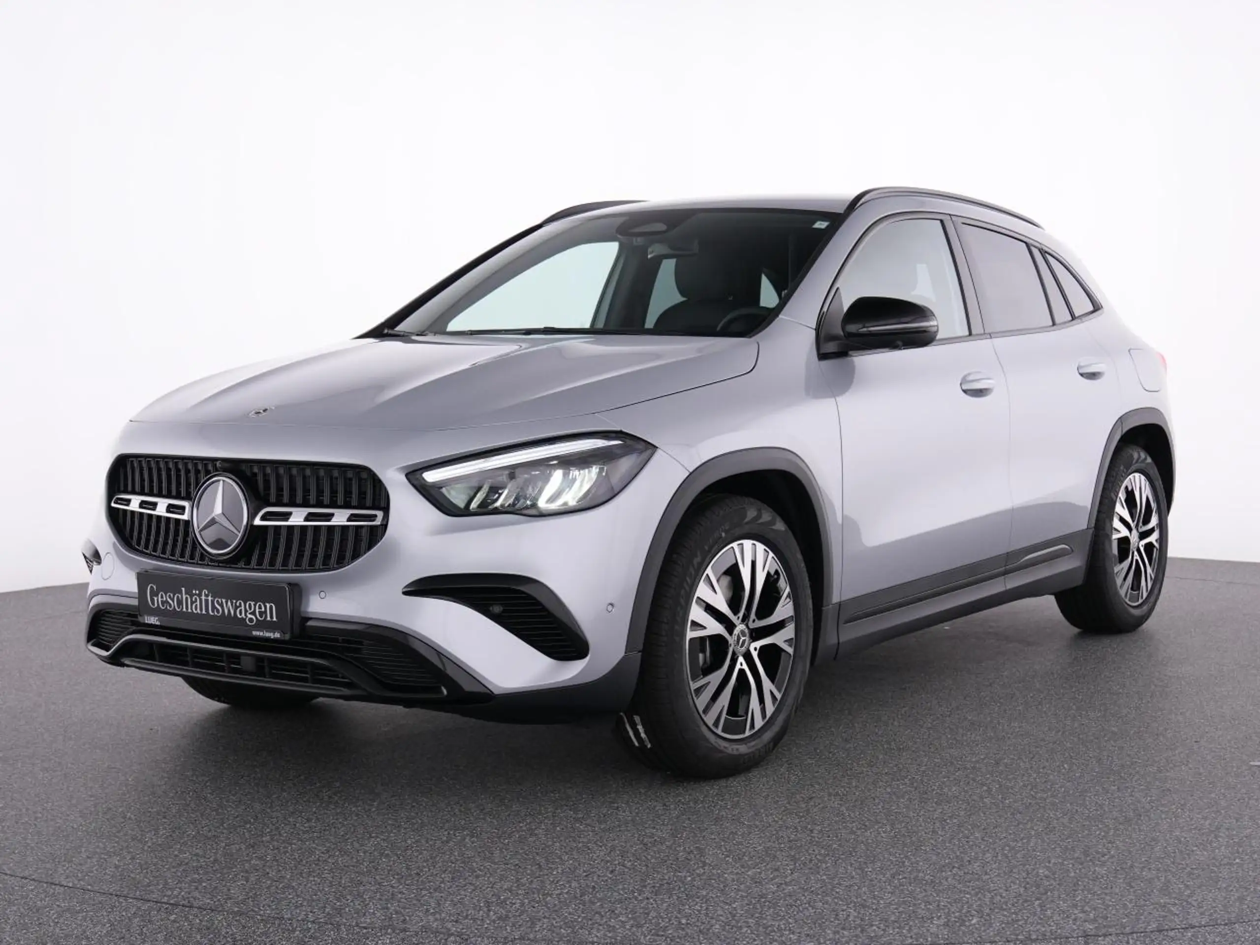 Mercedes-Benz - GLA 180