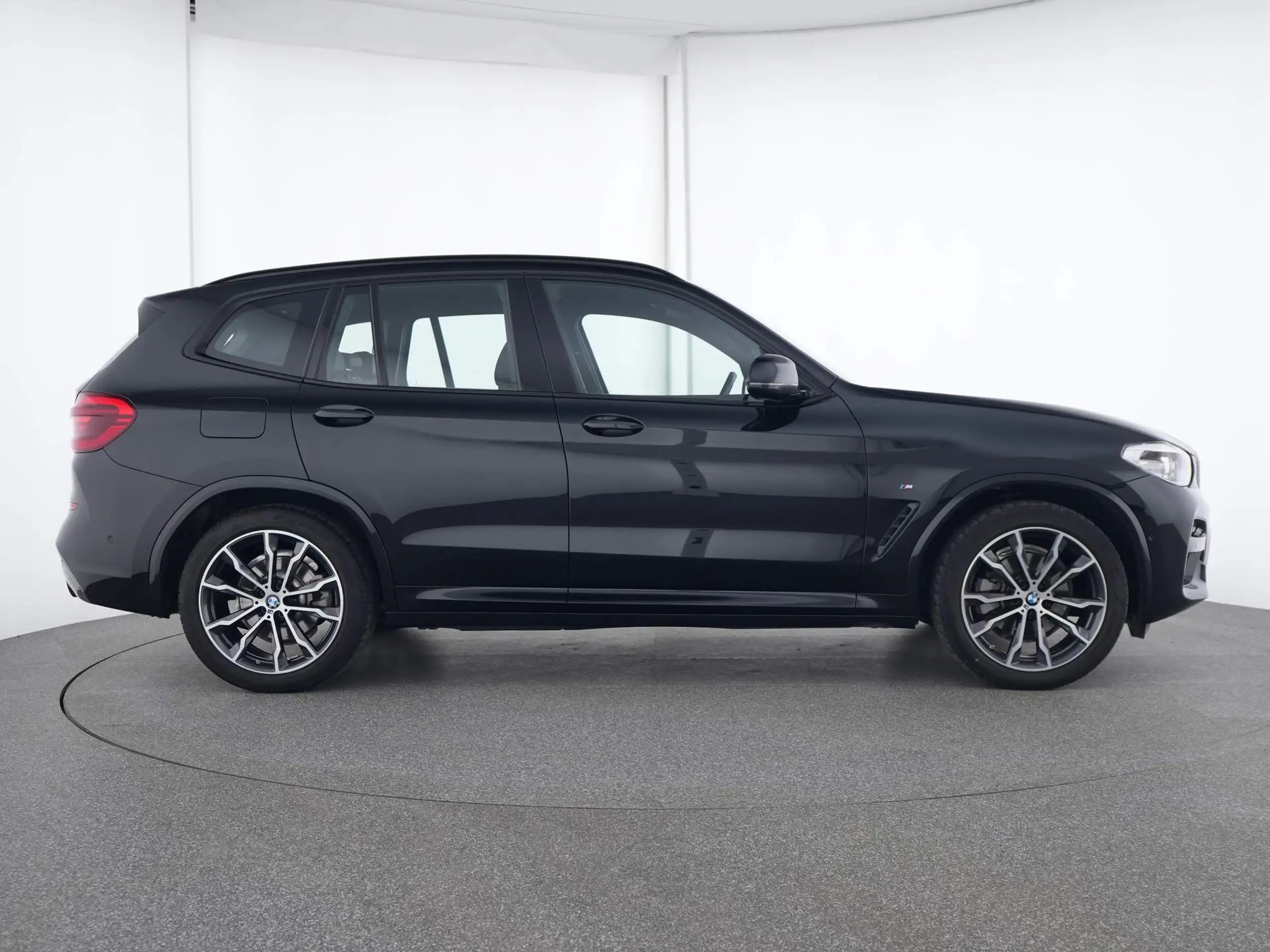 BMW - X3