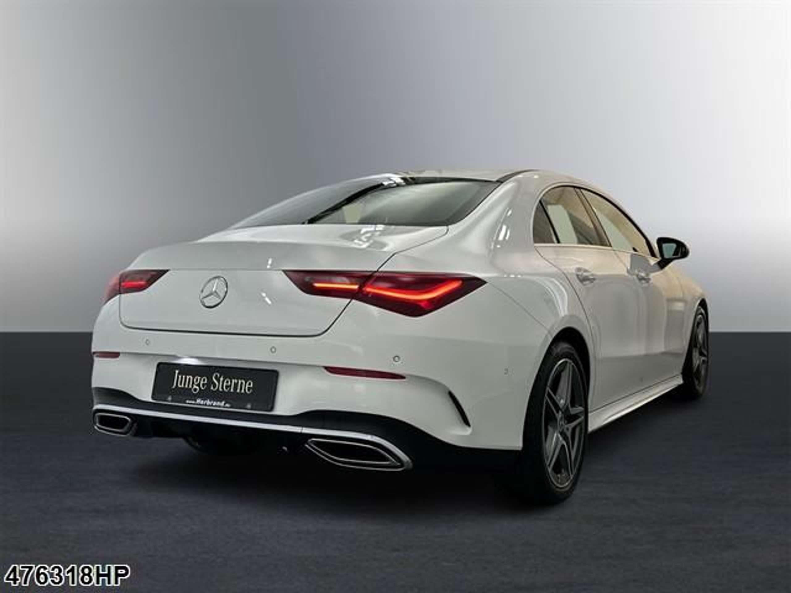 Mercedes-Benz - CLA 200