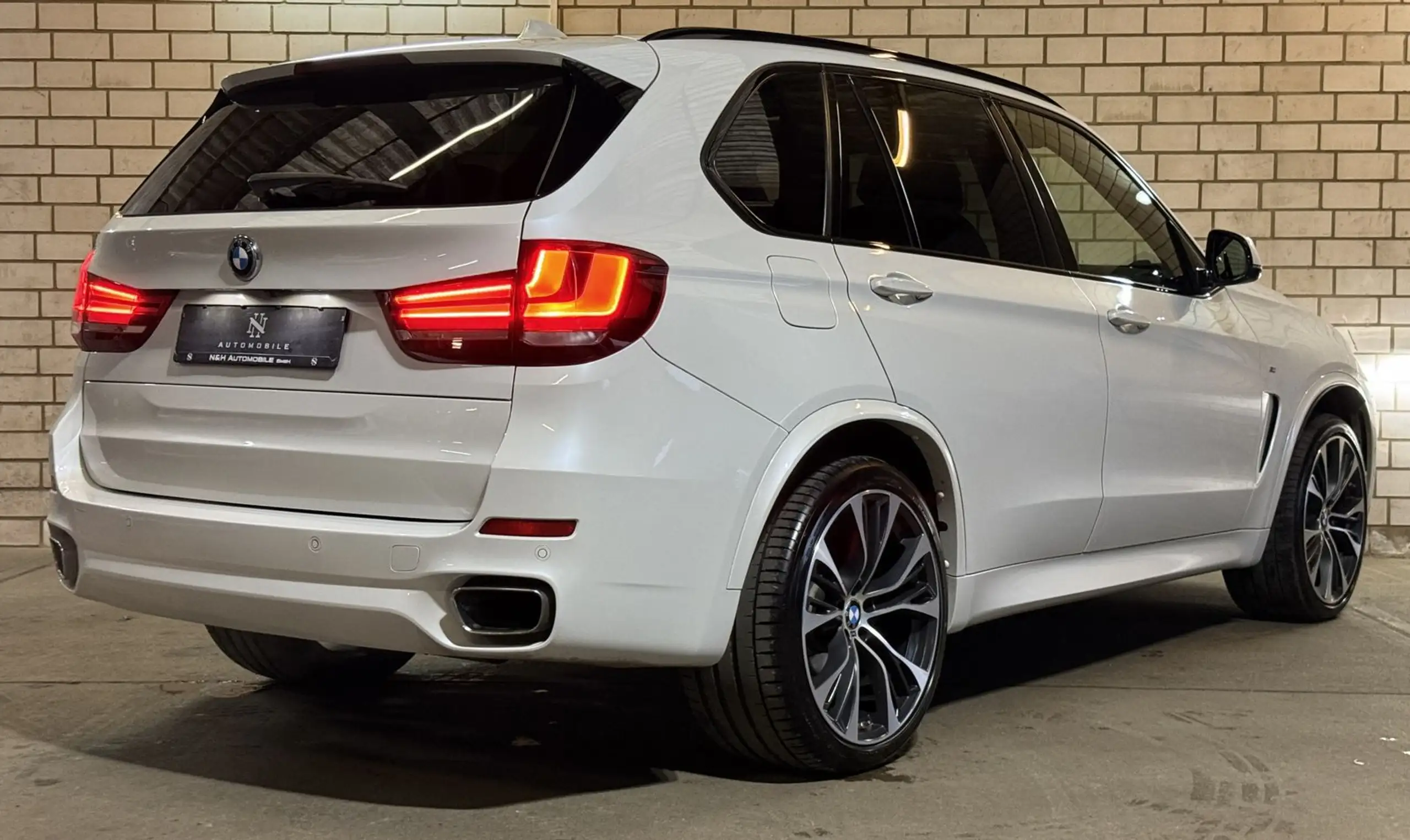 BMW - X5