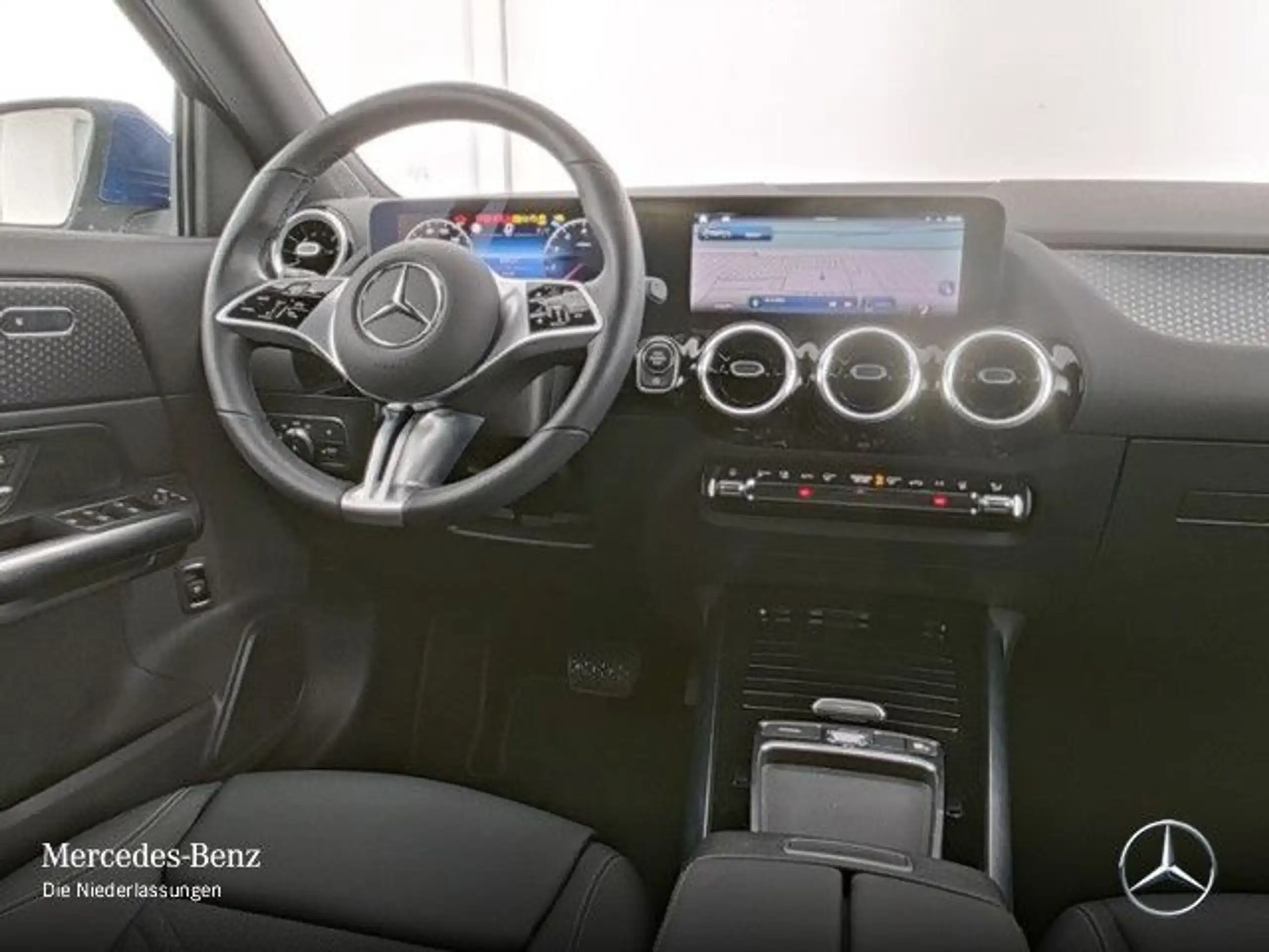 Mercedes-Benz - GLA 200