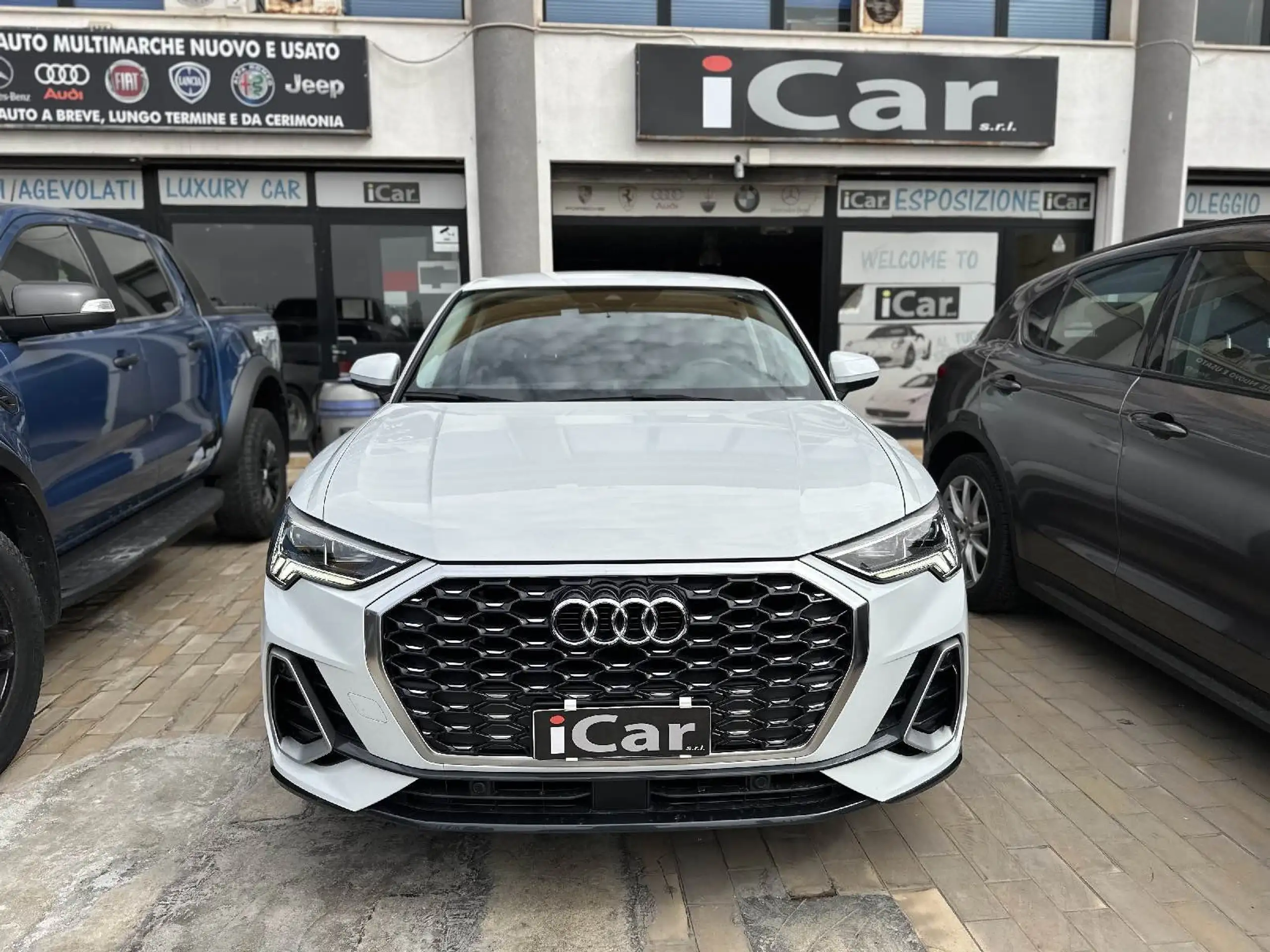 Audi - Q3