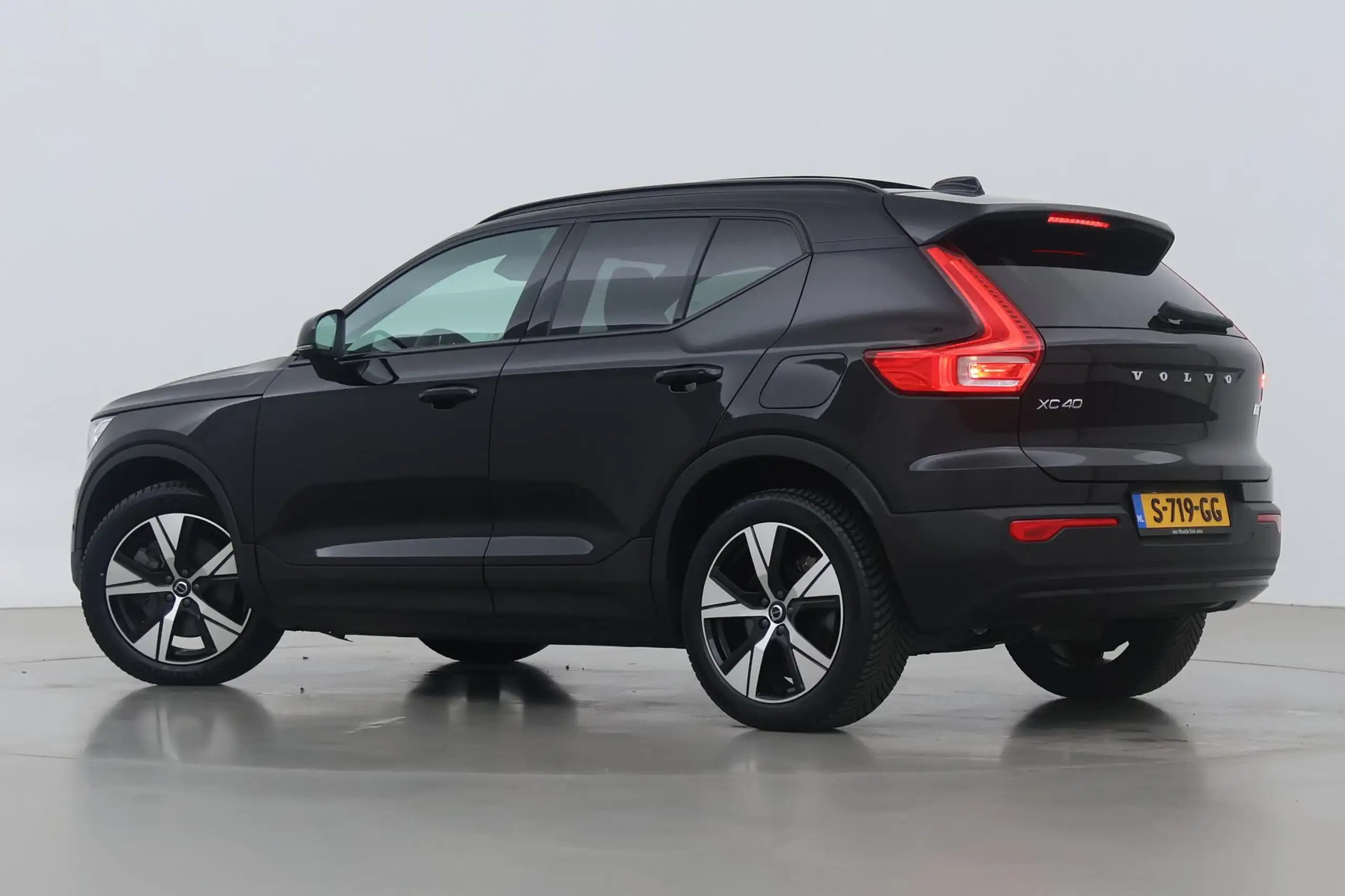 Volvo - XC40