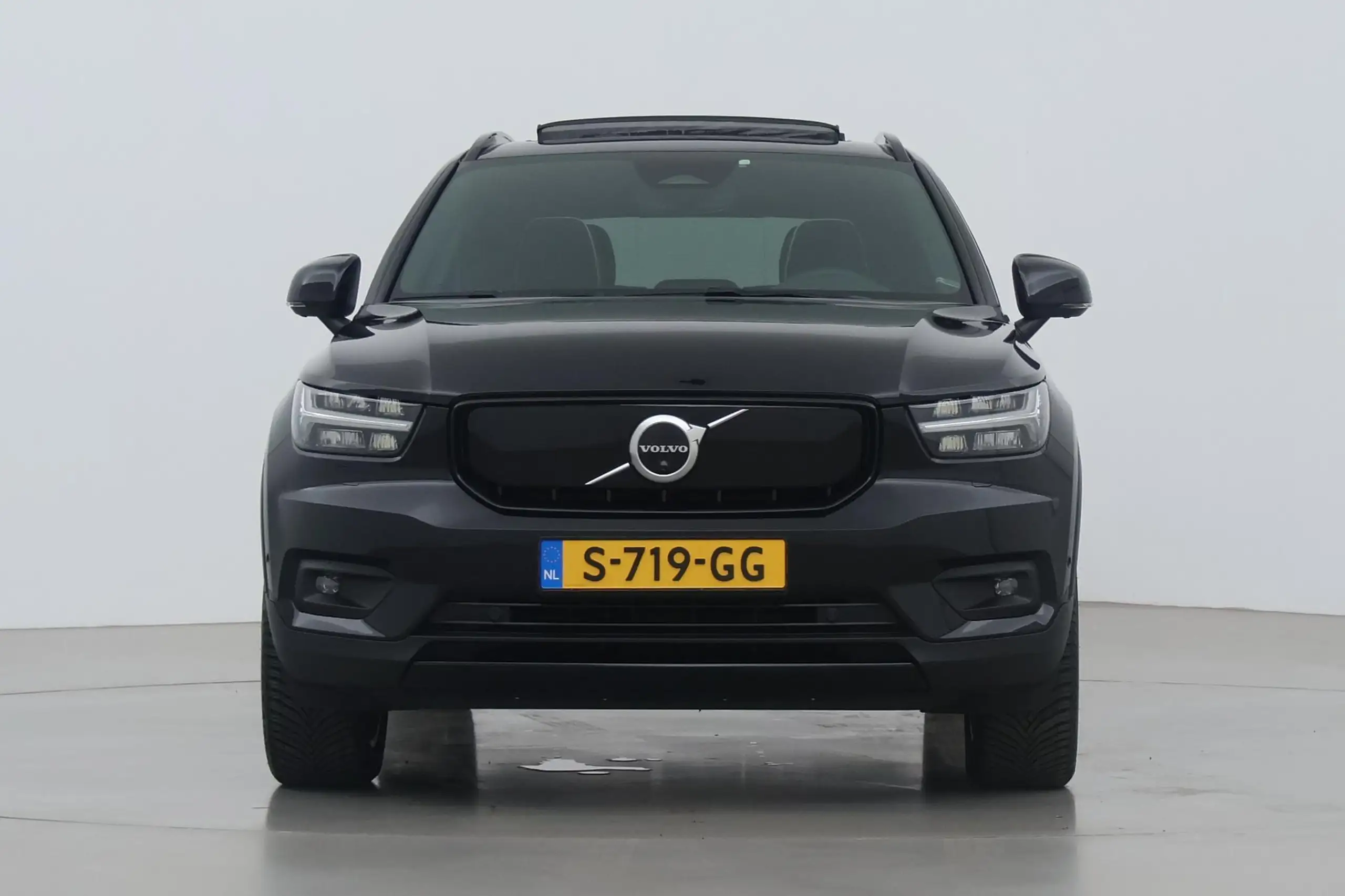 Volvo - XC40