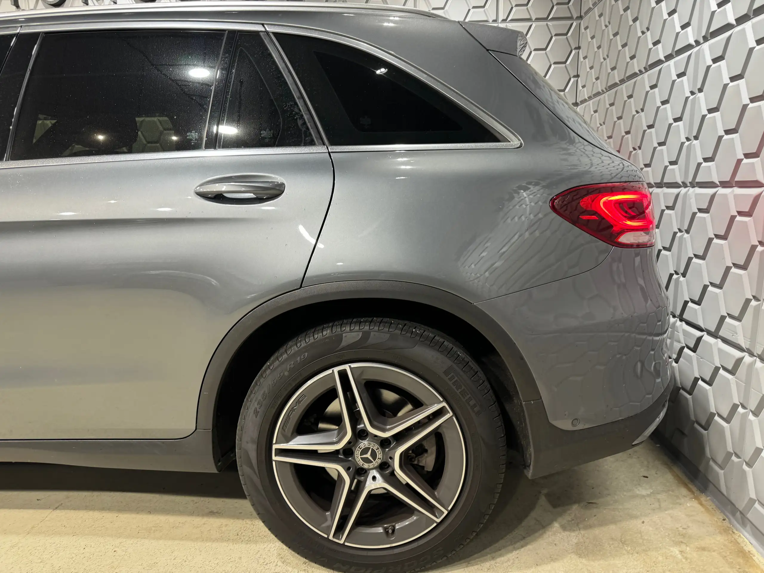 Mercedes-Benz - GLC 220