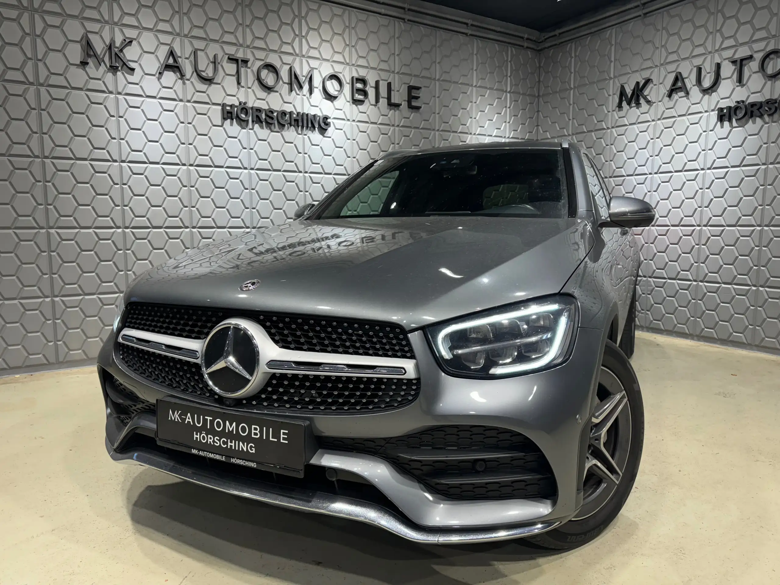 Mercedes-Benz - GLC 220