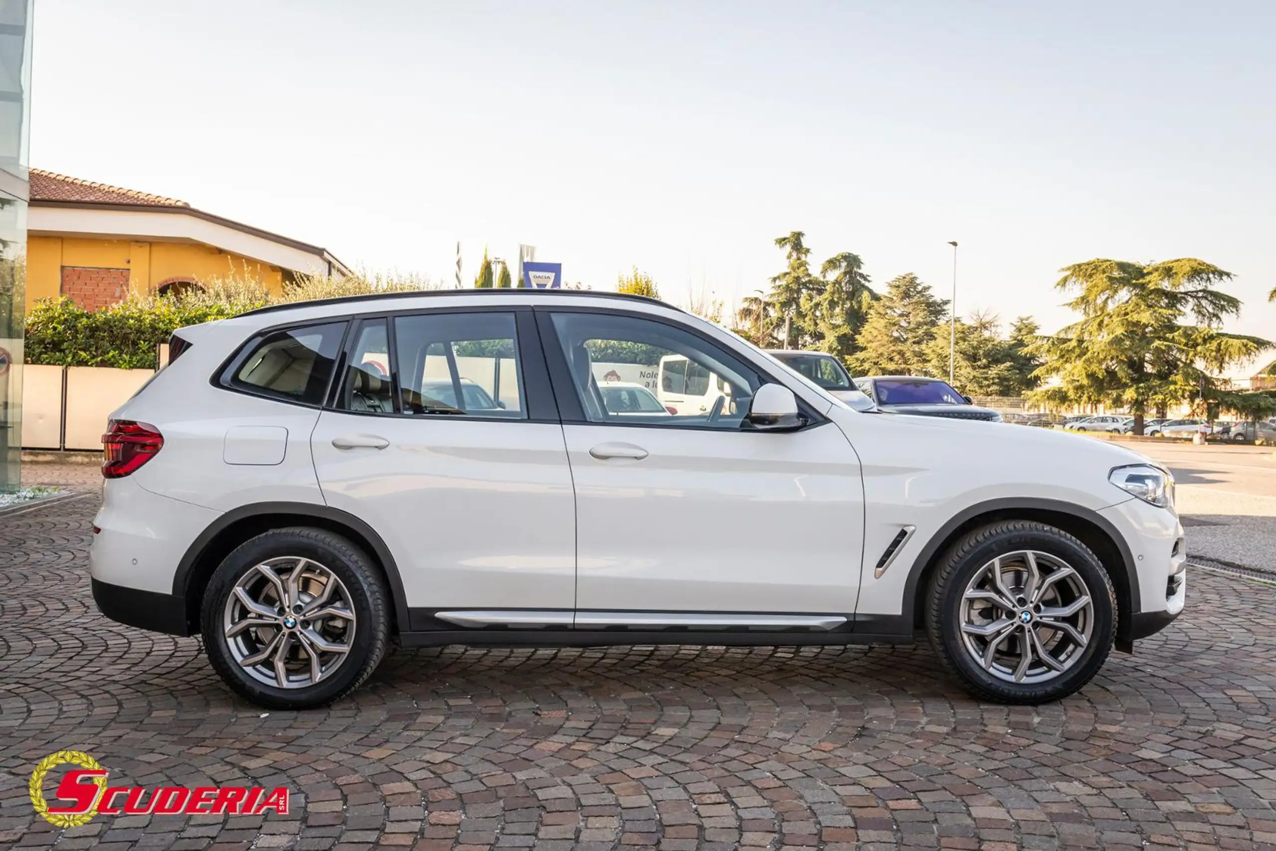 BMW - X3