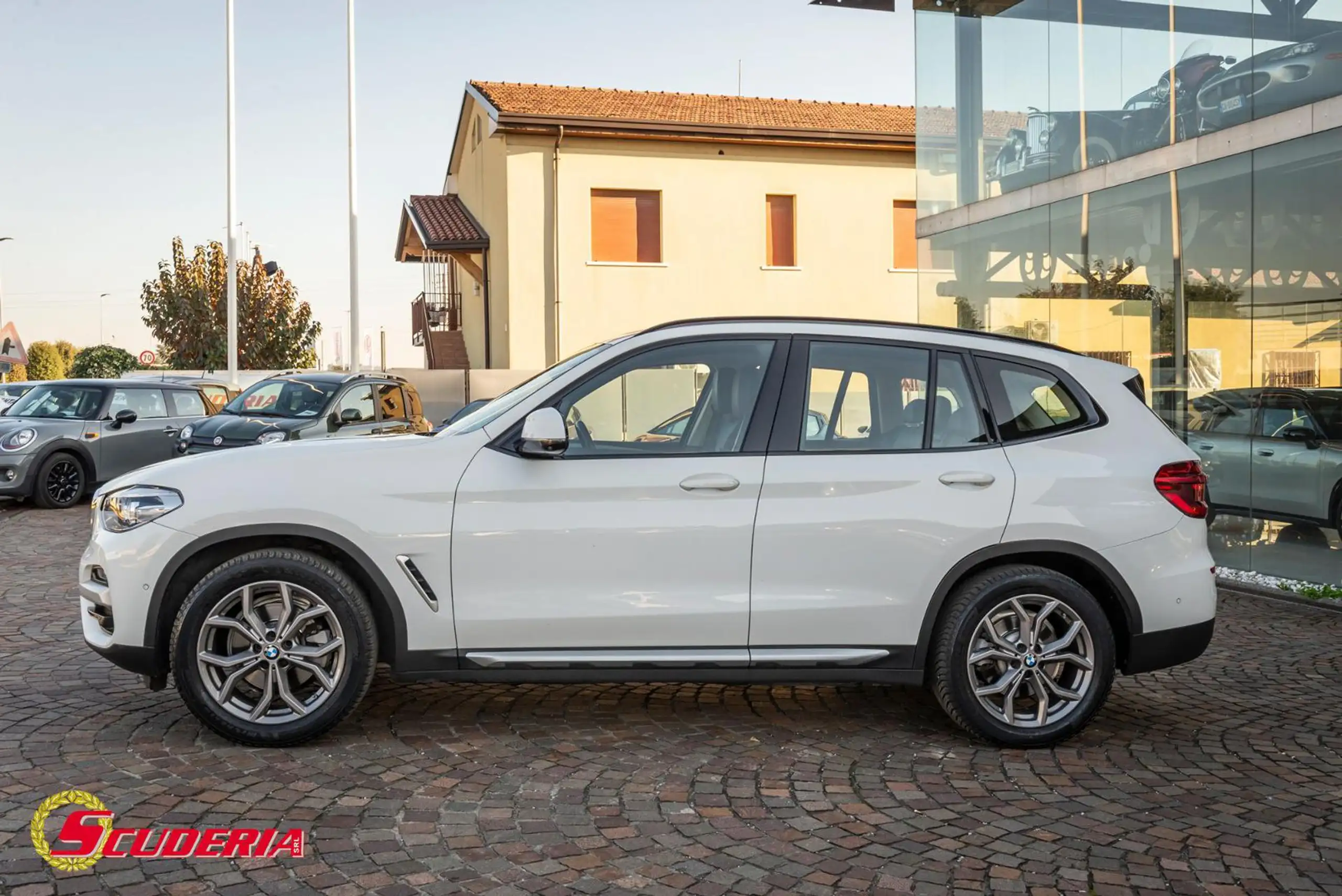 BMW - X3