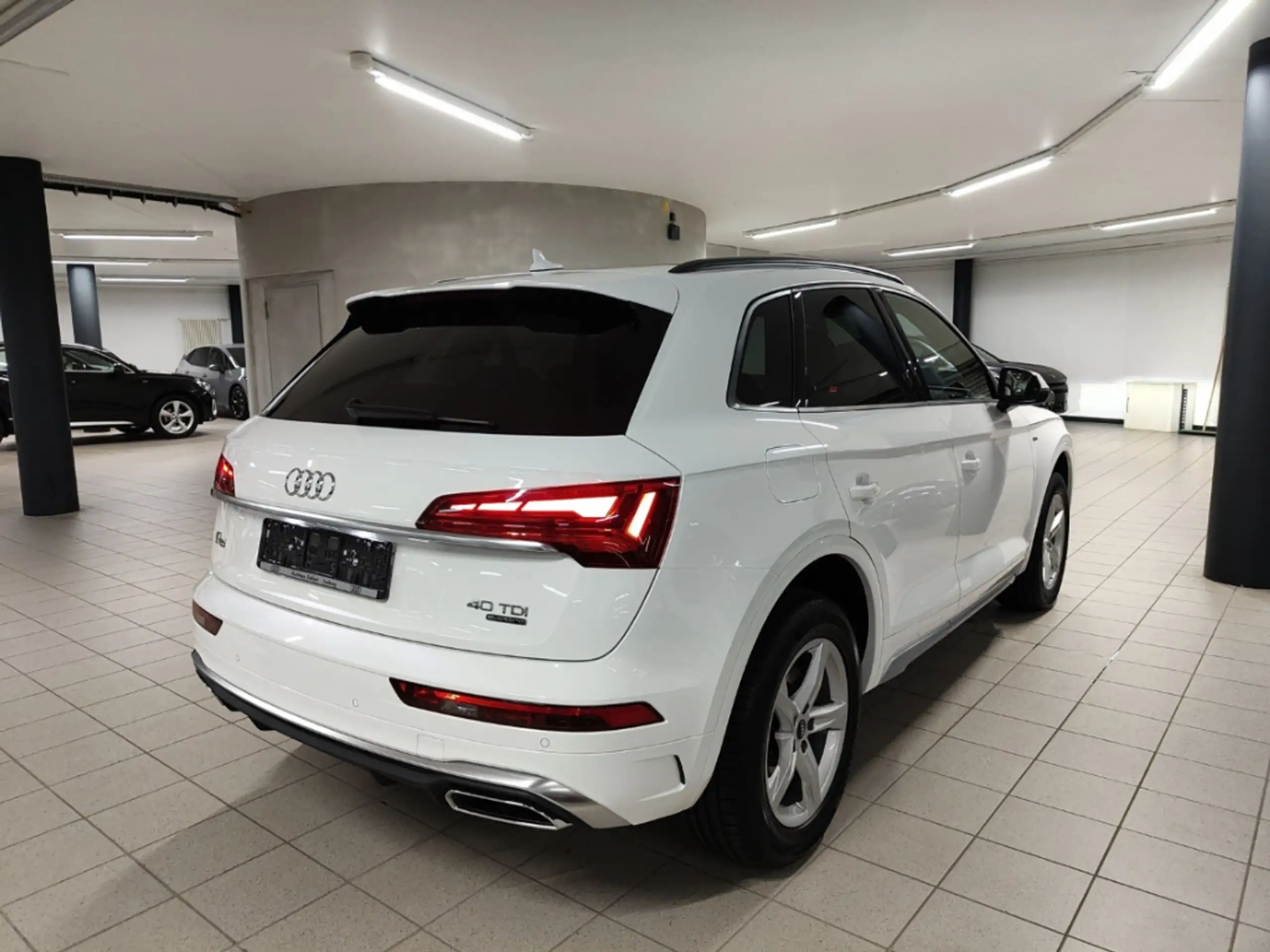 Audi - Q5