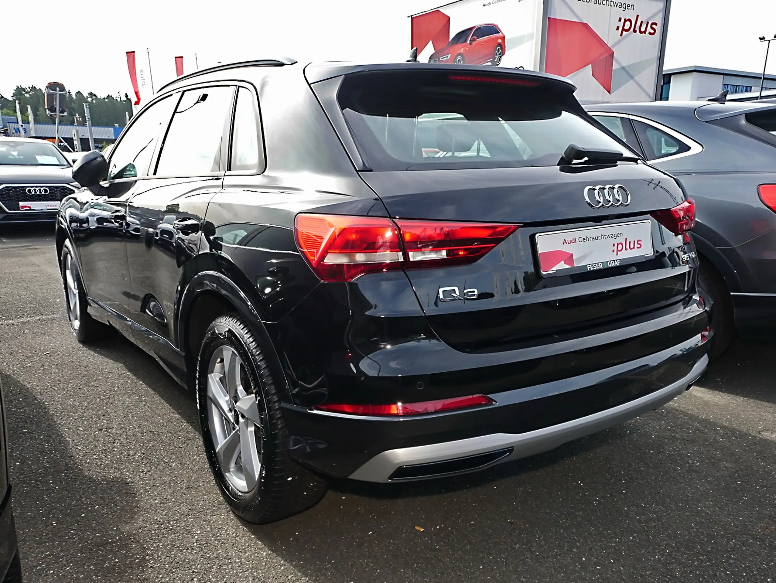 Audi - Q3