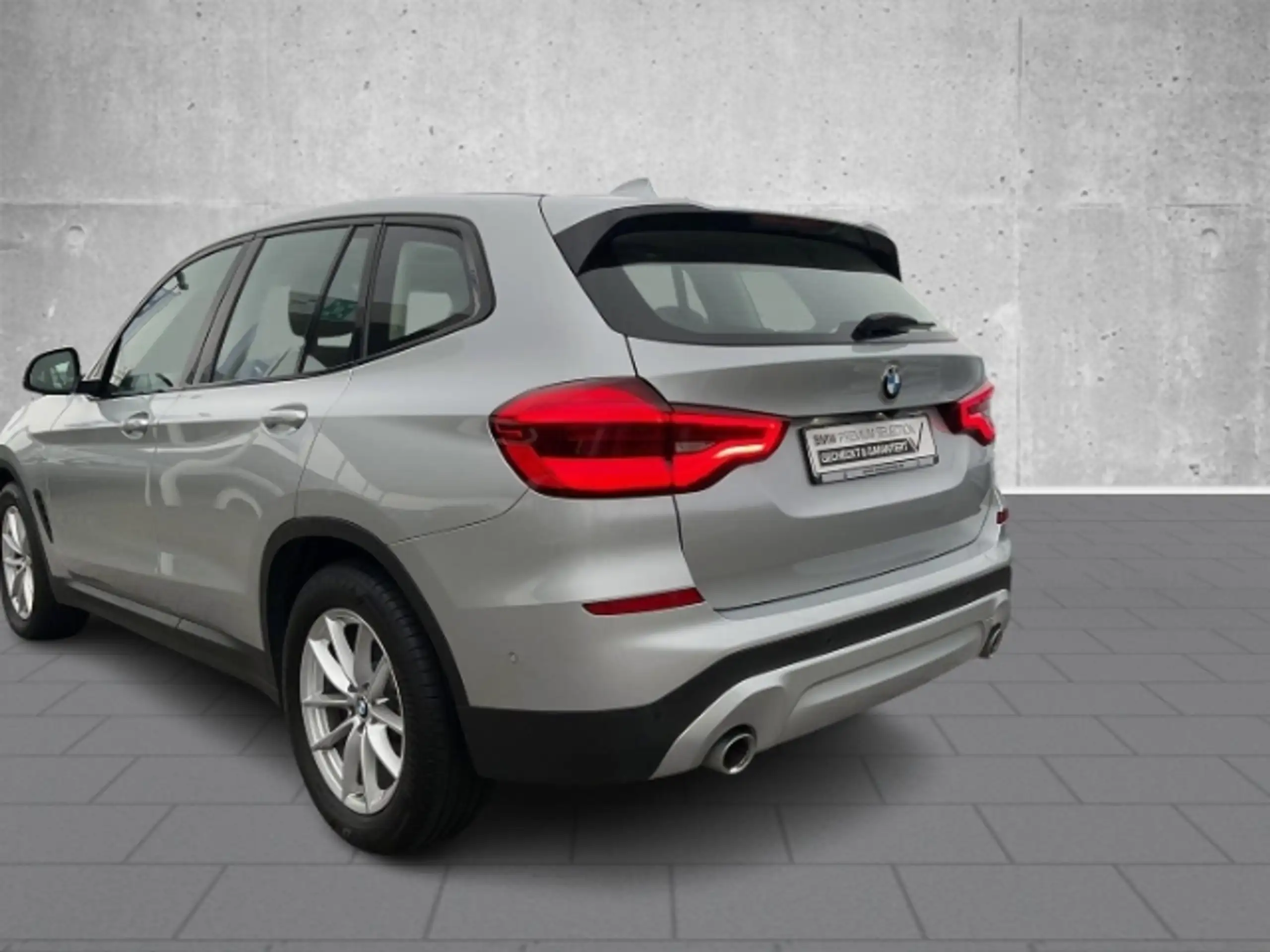 BMW - X3