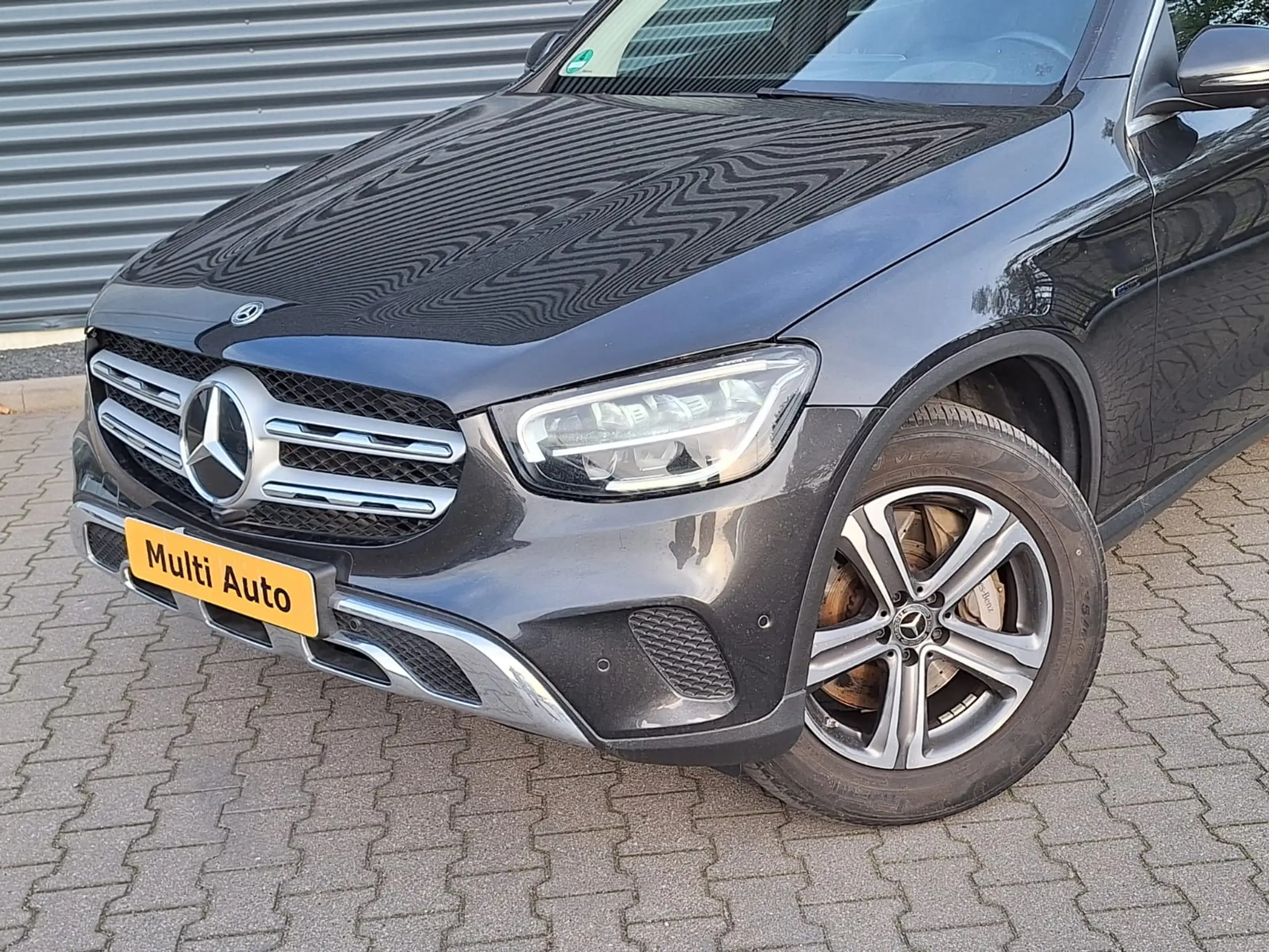 Mercedes-Benz - GLC 300