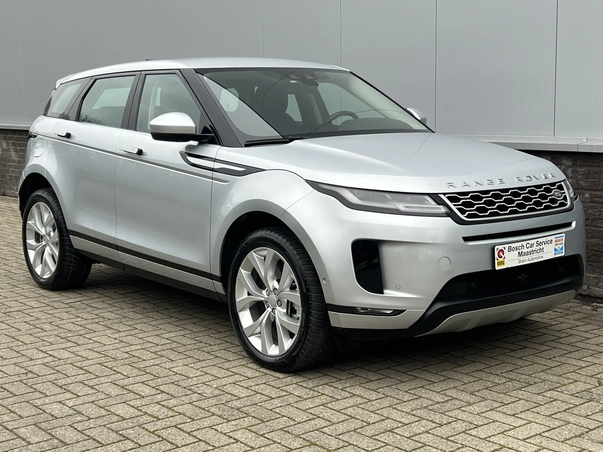 Land Rover - Range Rover Evoque