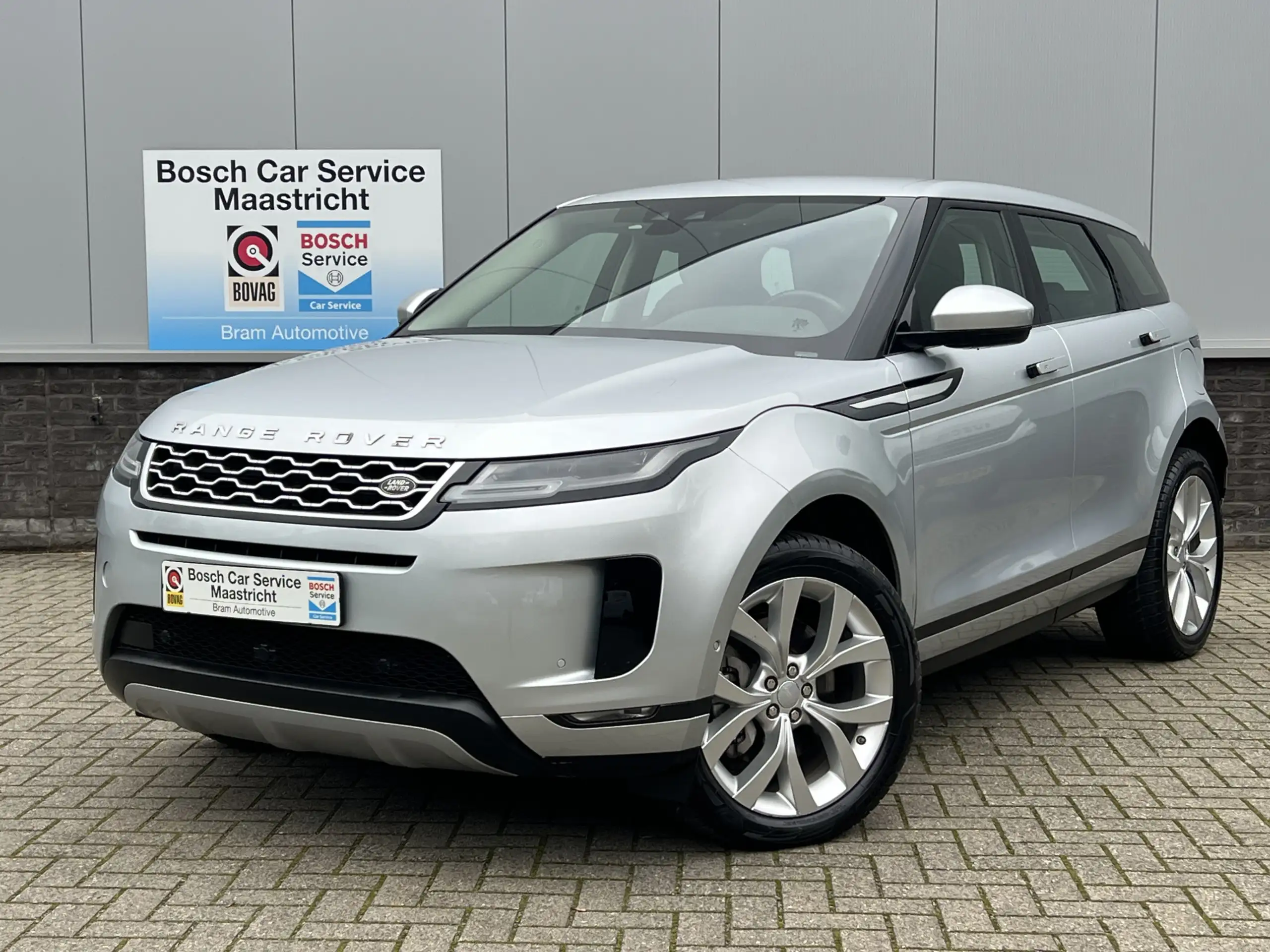 Land Rover - Range Rover Evoque