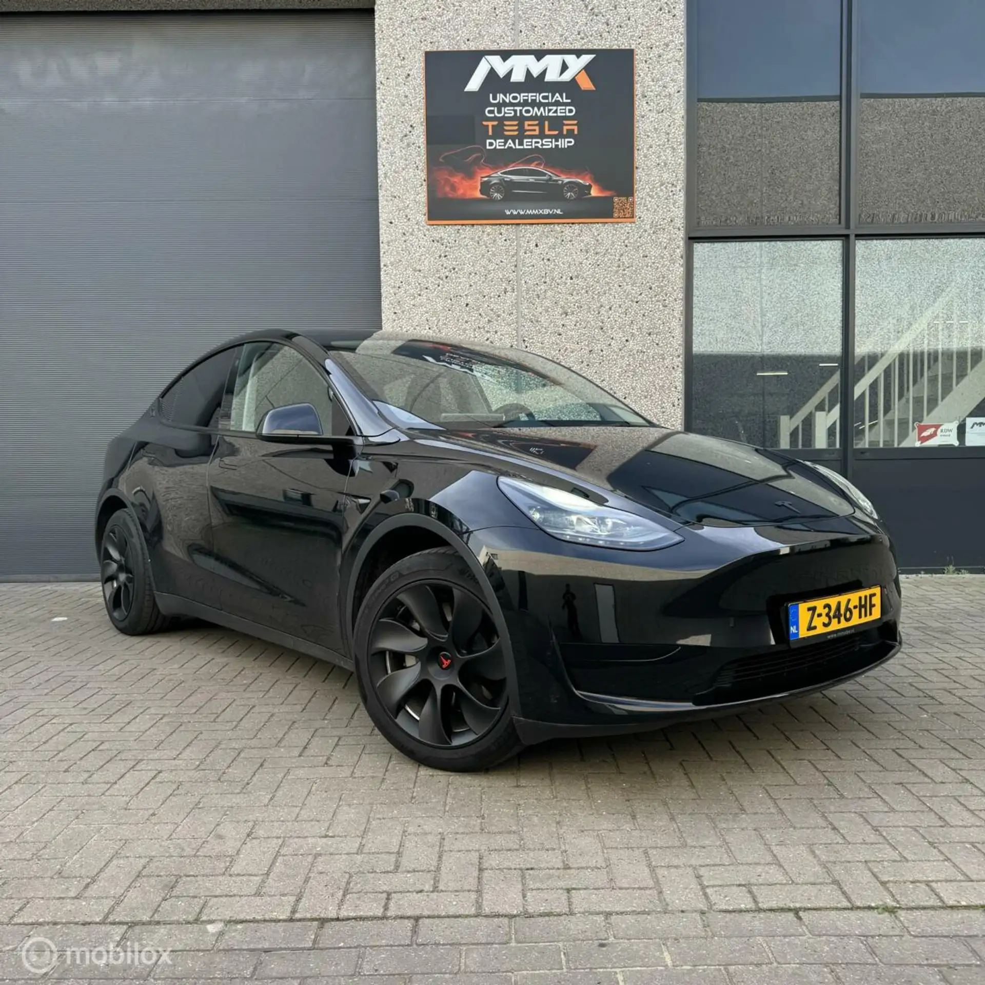 Tesla - Model Y