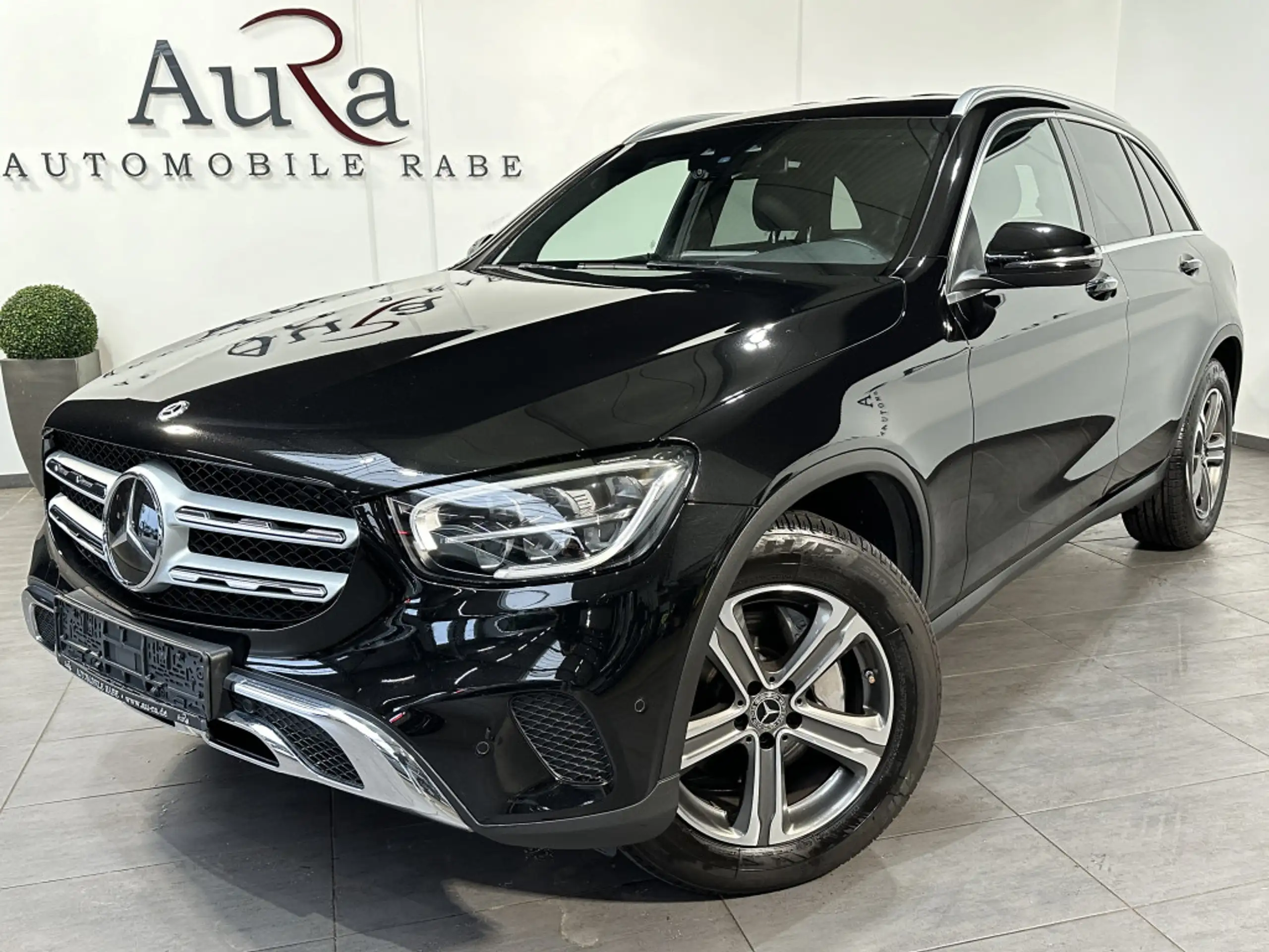 Mercedes-Benz - GLC 220