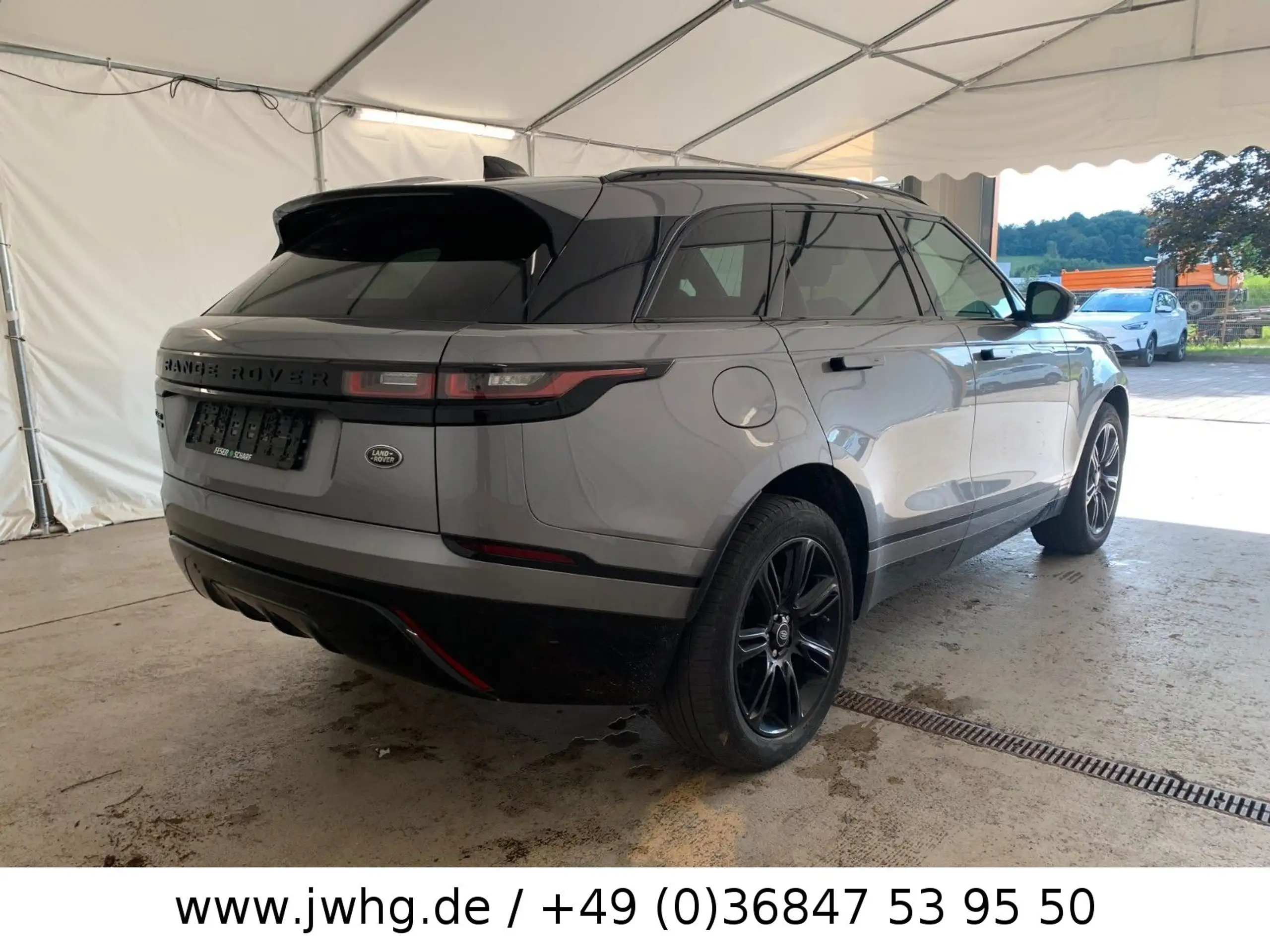 Land Rover - Range Rover Velar