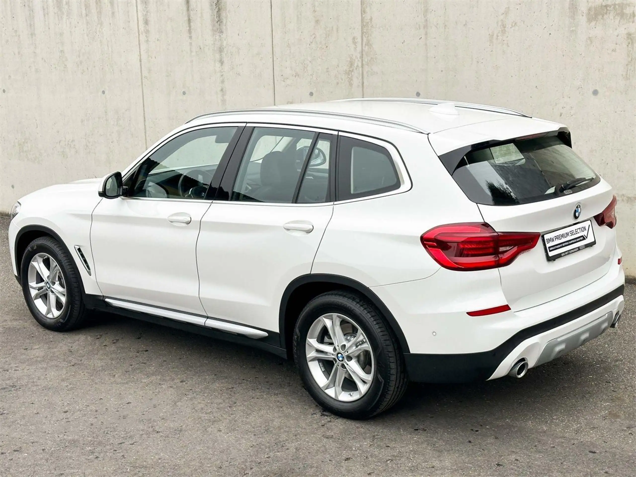 BMW - X3