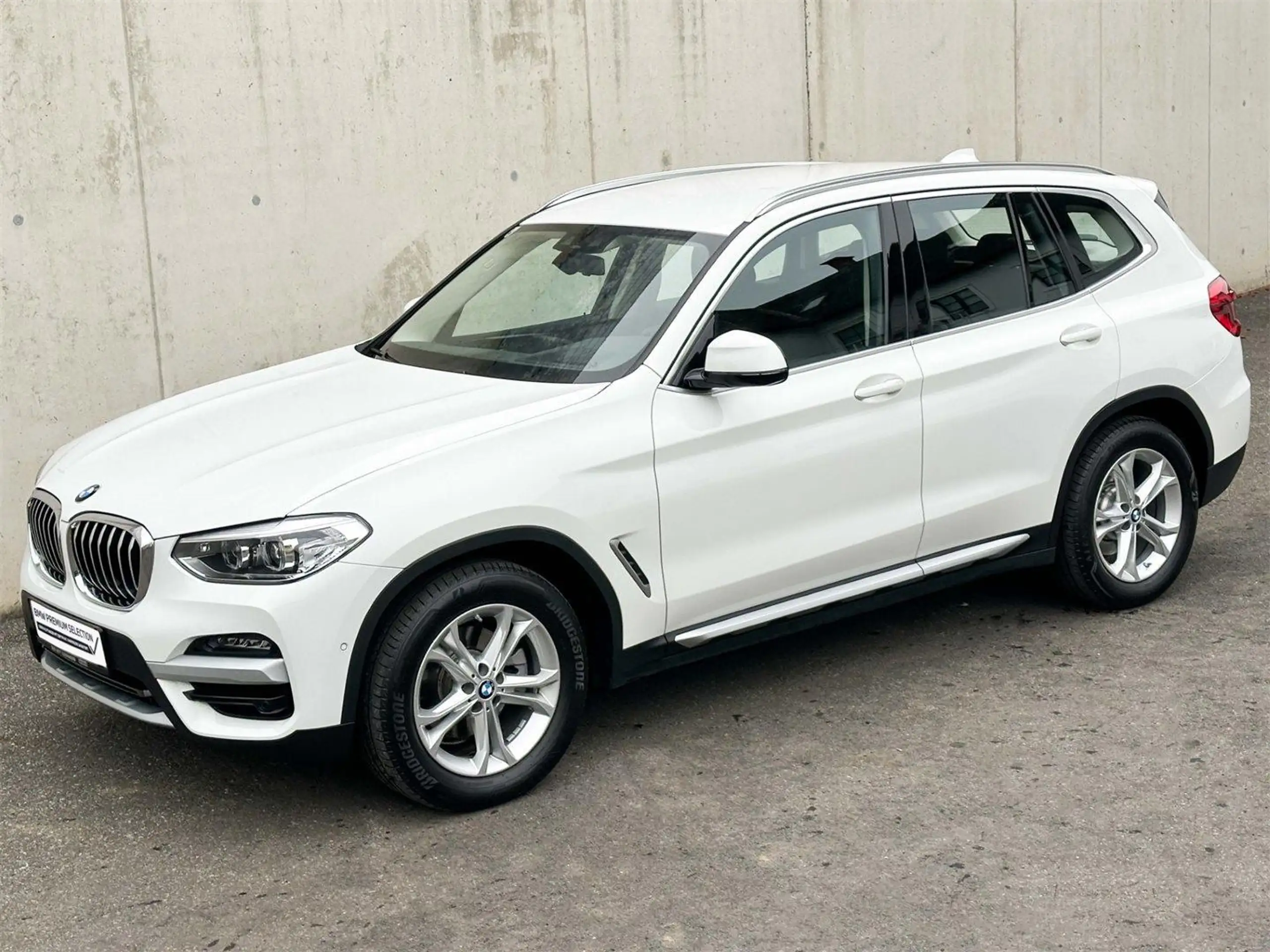 BMW - X3