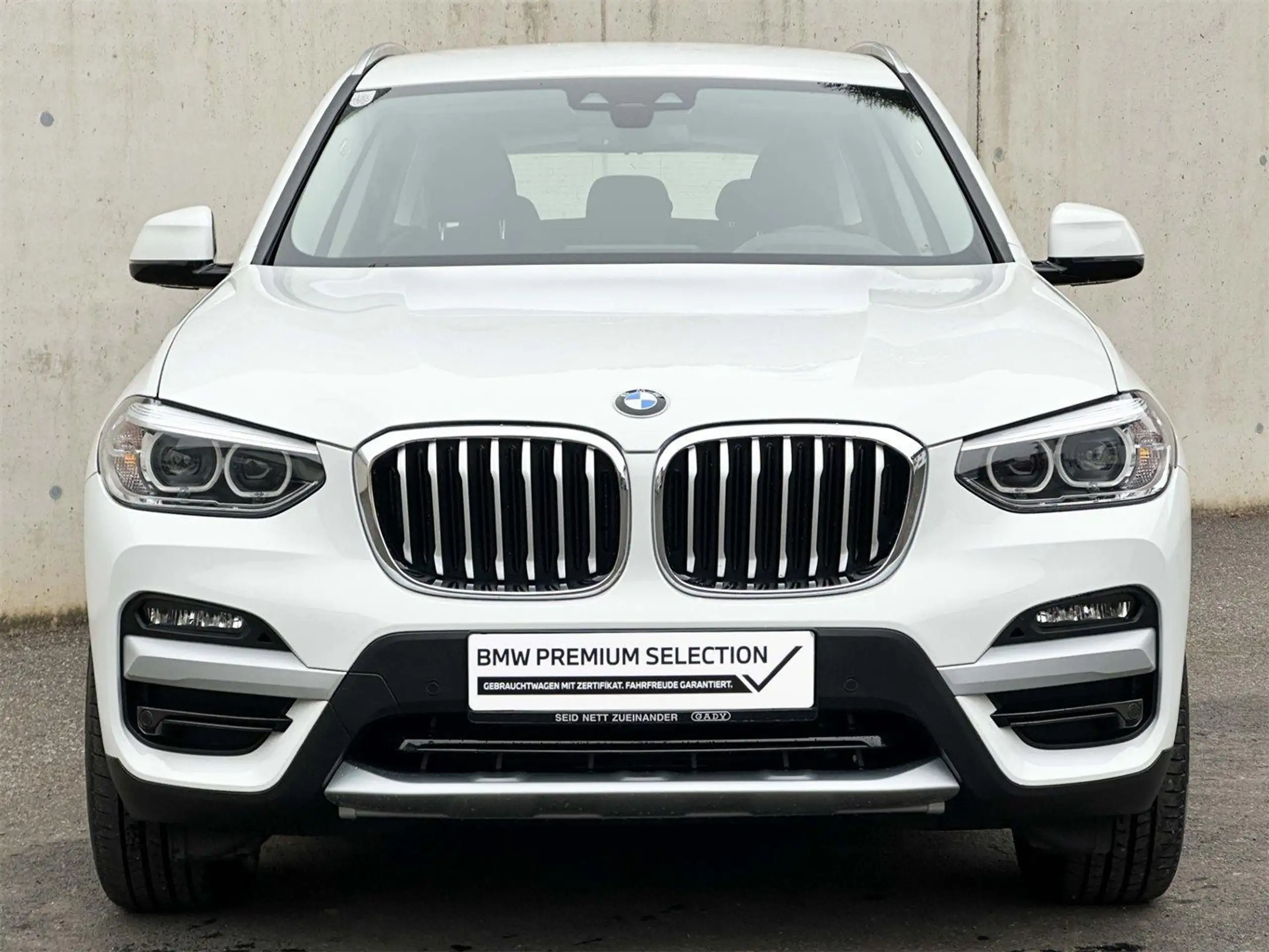 BMW - X3