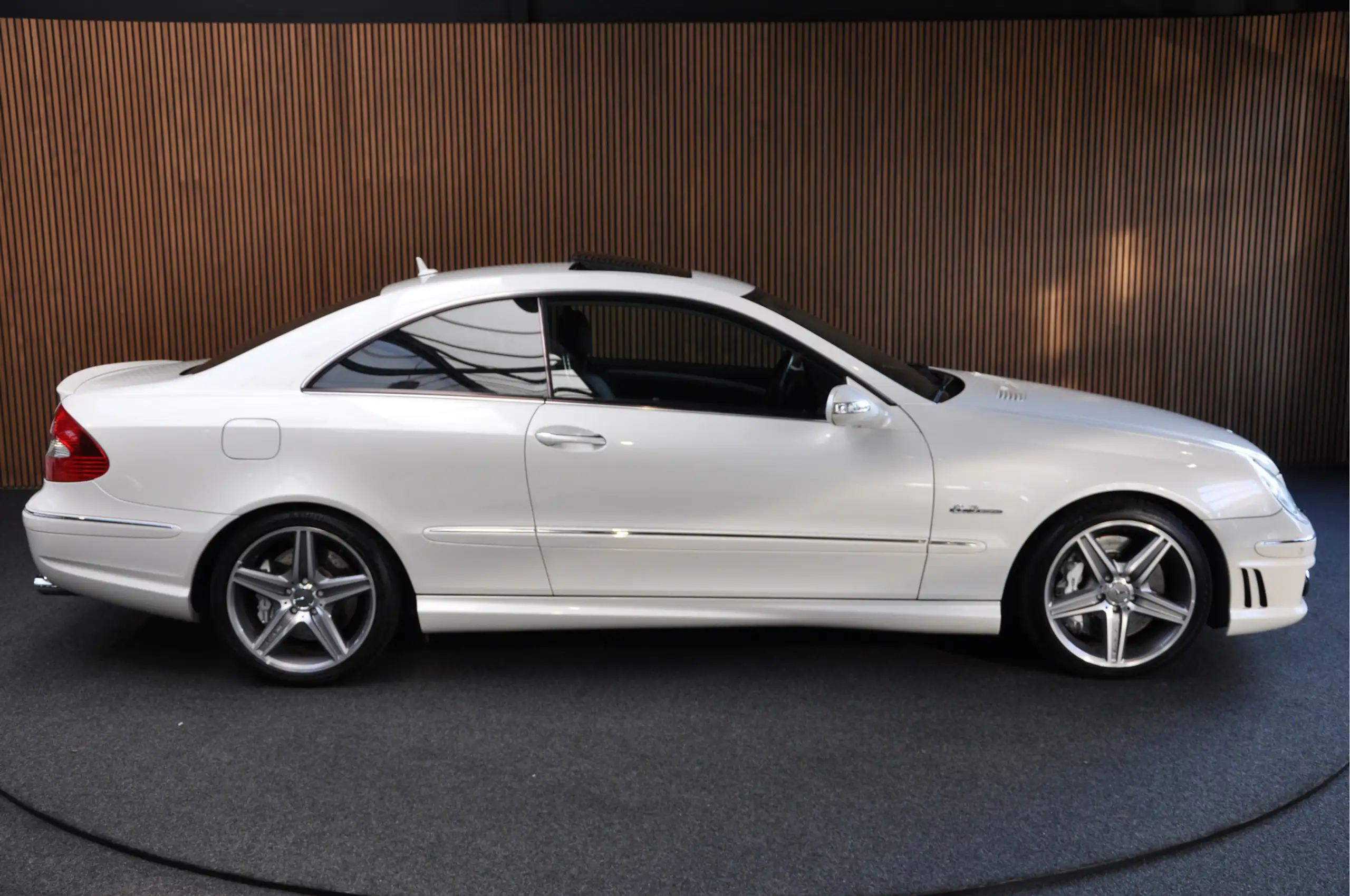 Mercedes-Benz - CLK 63 AMG