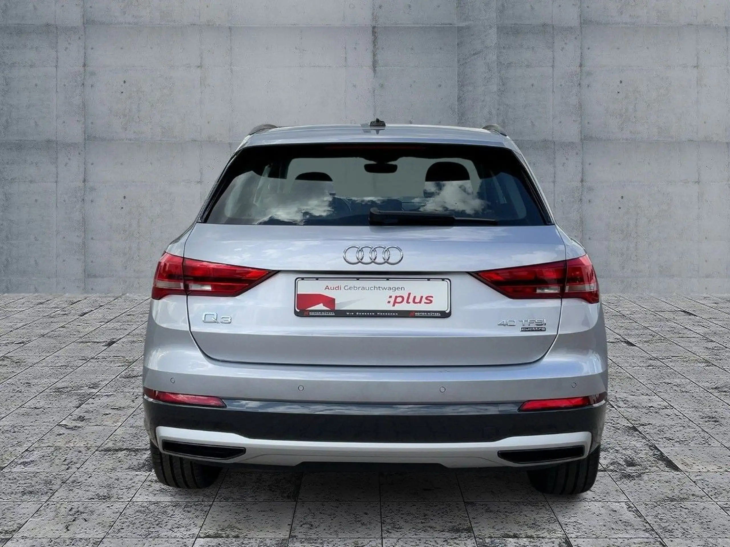 Audi - Q3