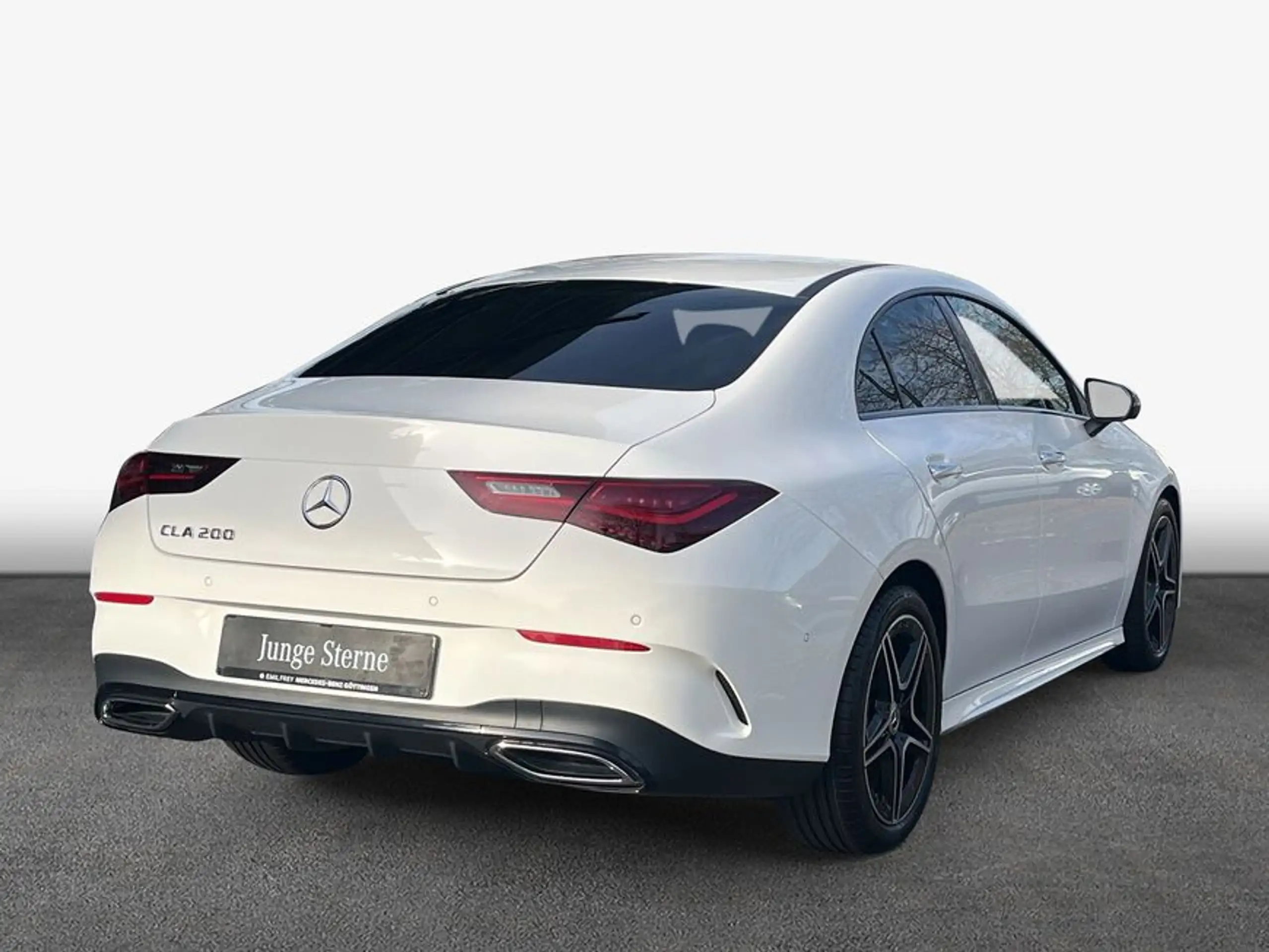 Mercedes-Benz - CLA 200