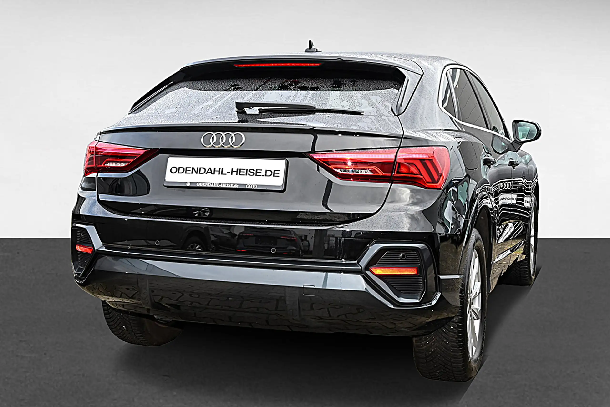 Audi - Q3