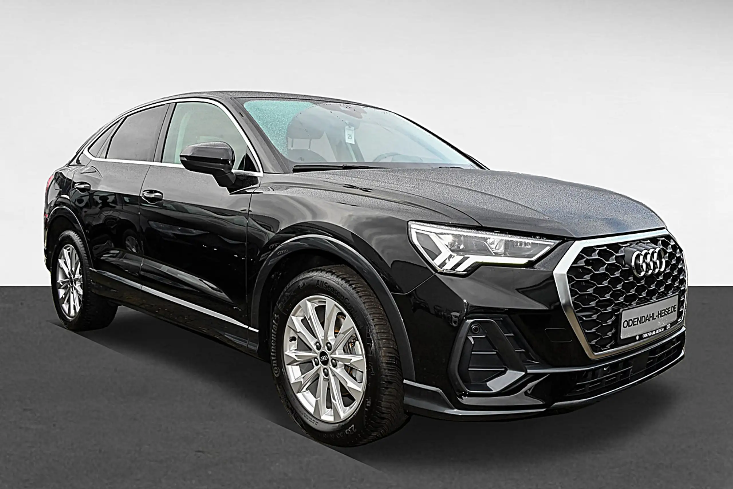 Audi - Q3