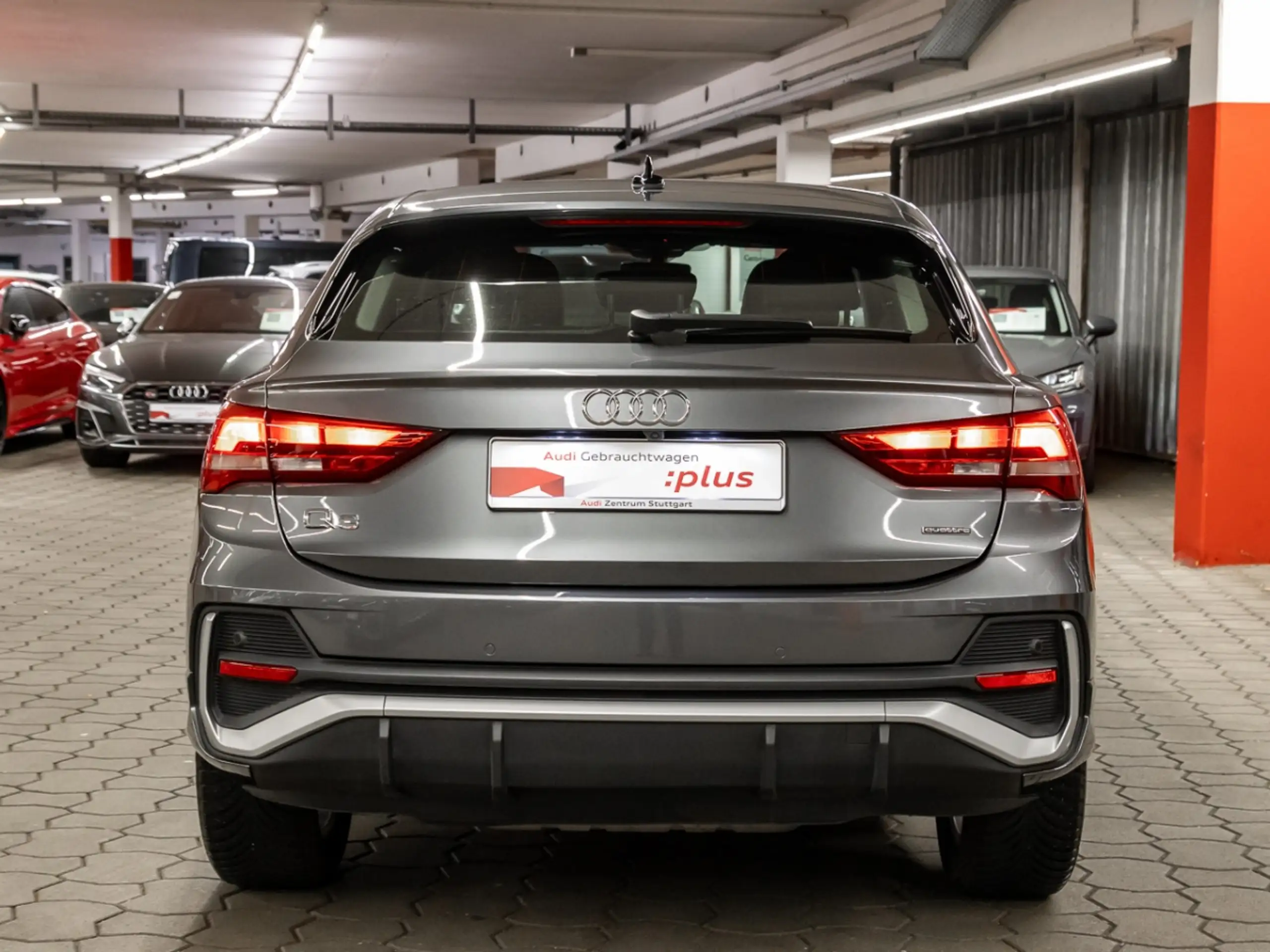 Audi - Q3