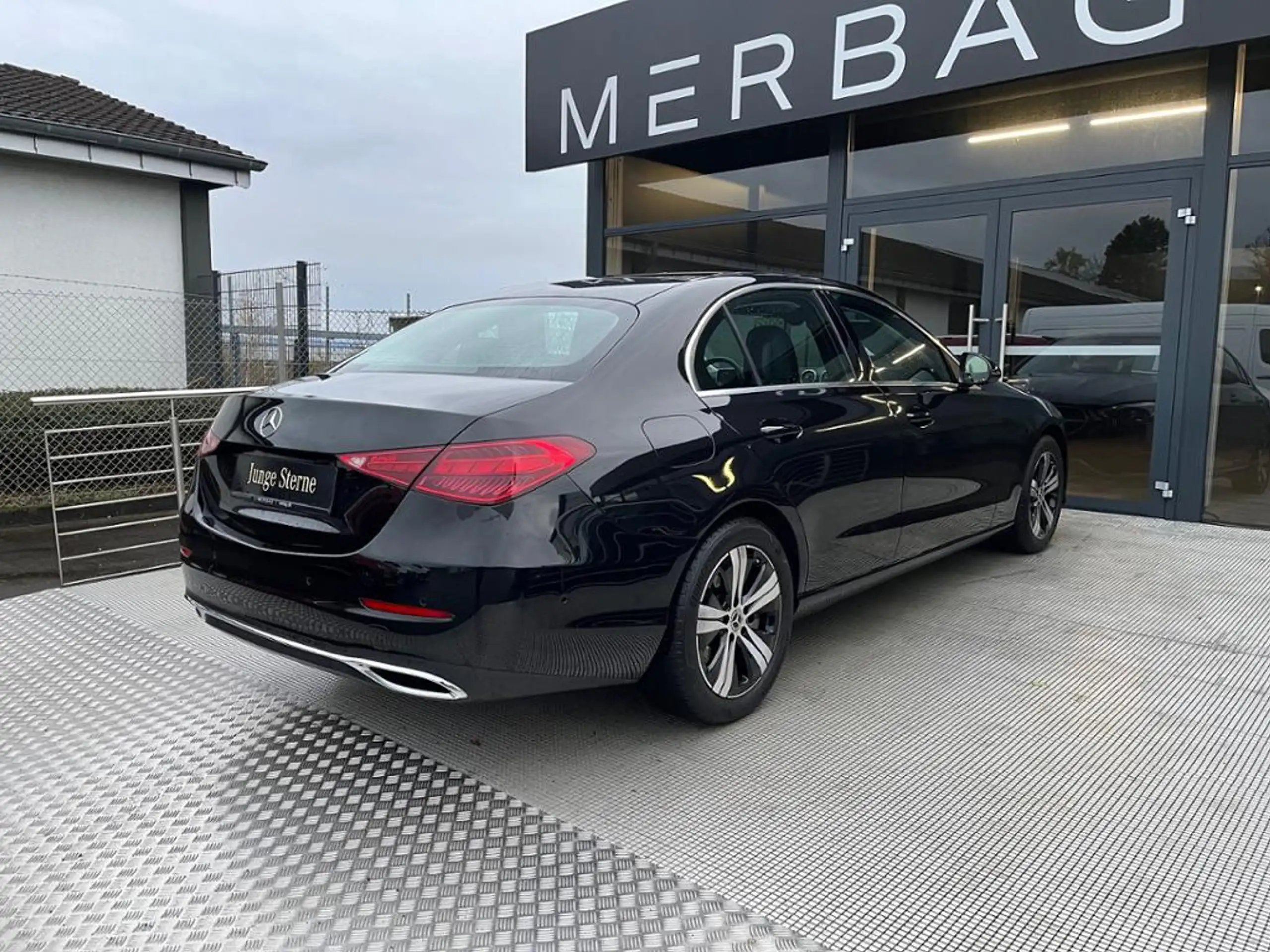 Mercedes-Benz - C 300