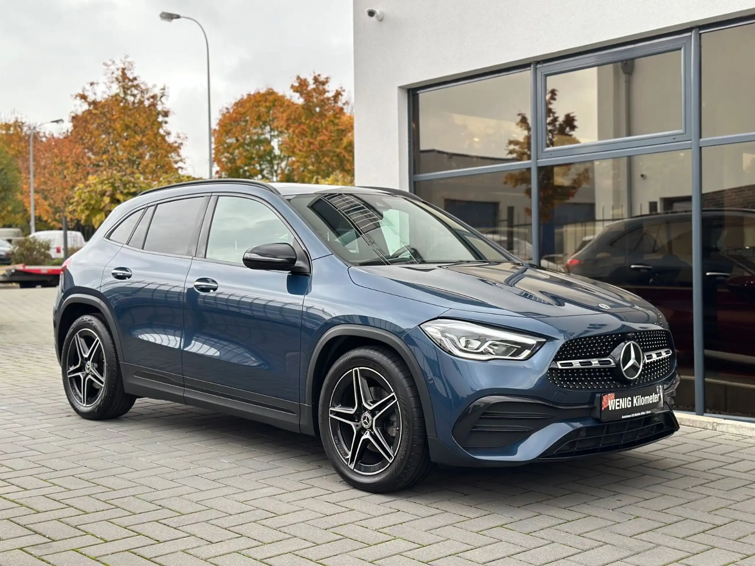 Mercedes-Benz - GLA 200