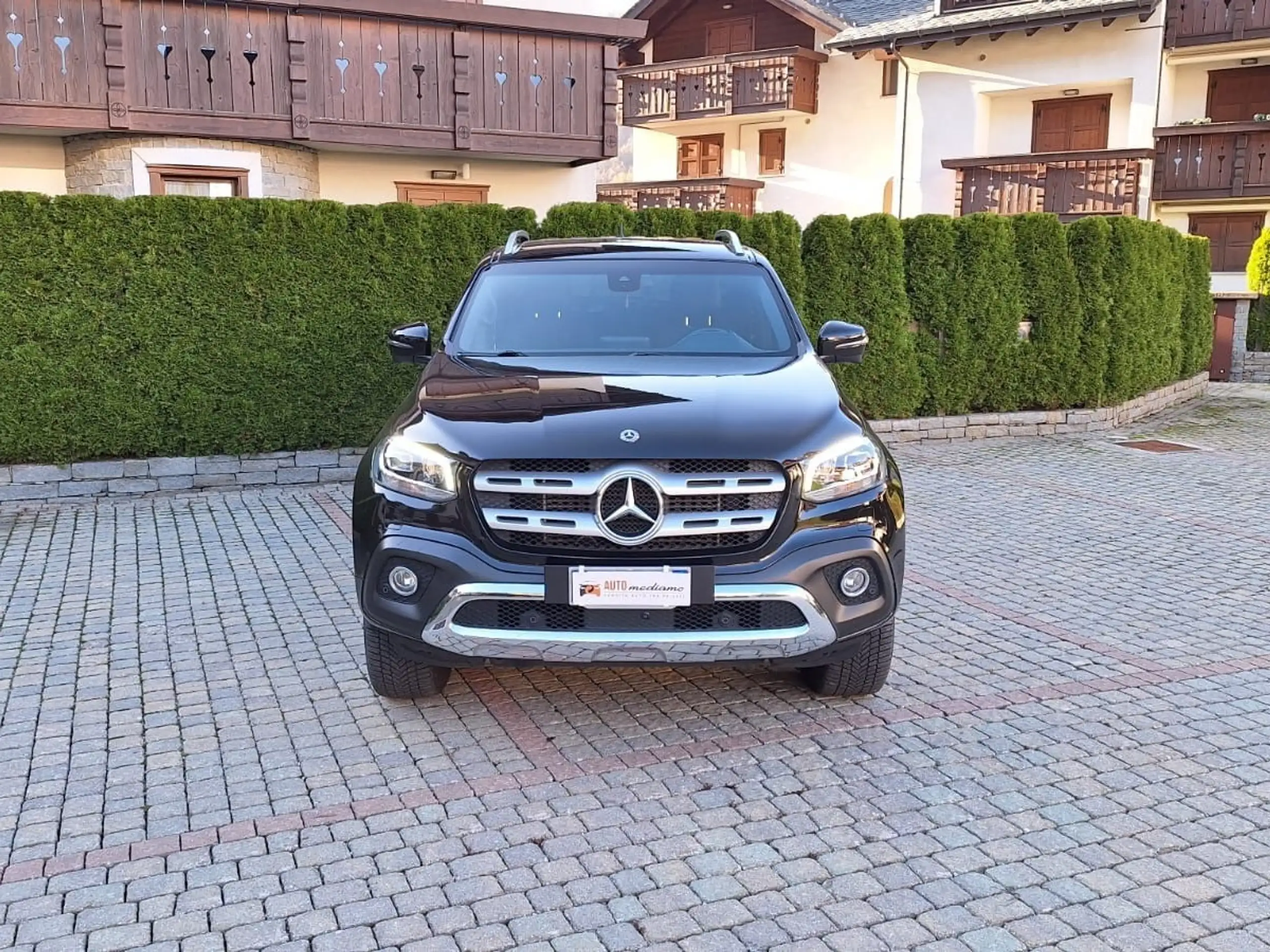 Mercedes-Benz - X 350