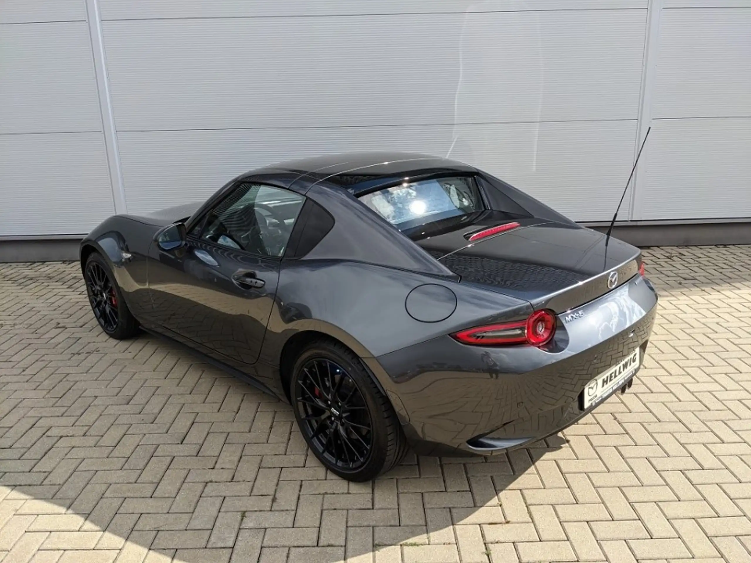 Mazda - MX-5