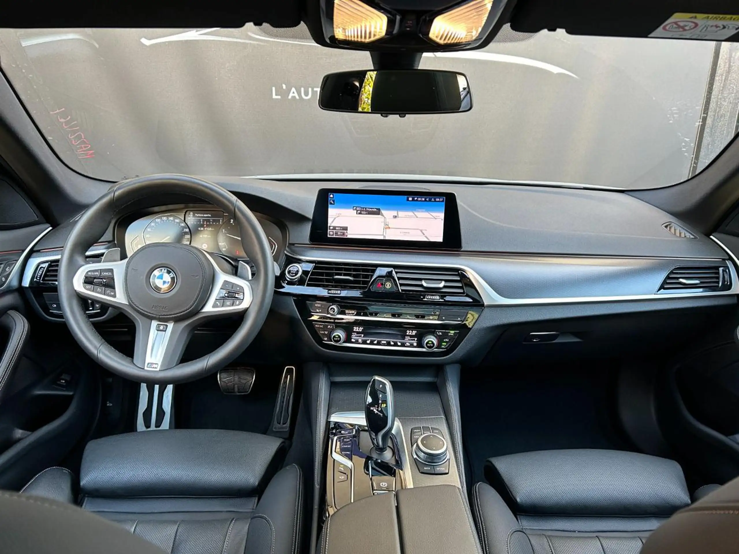 BMW - 520