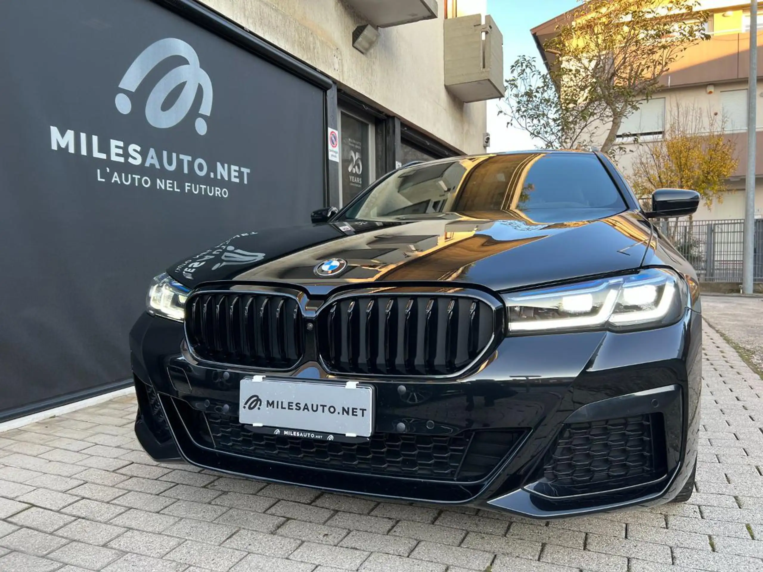 BMW - 520