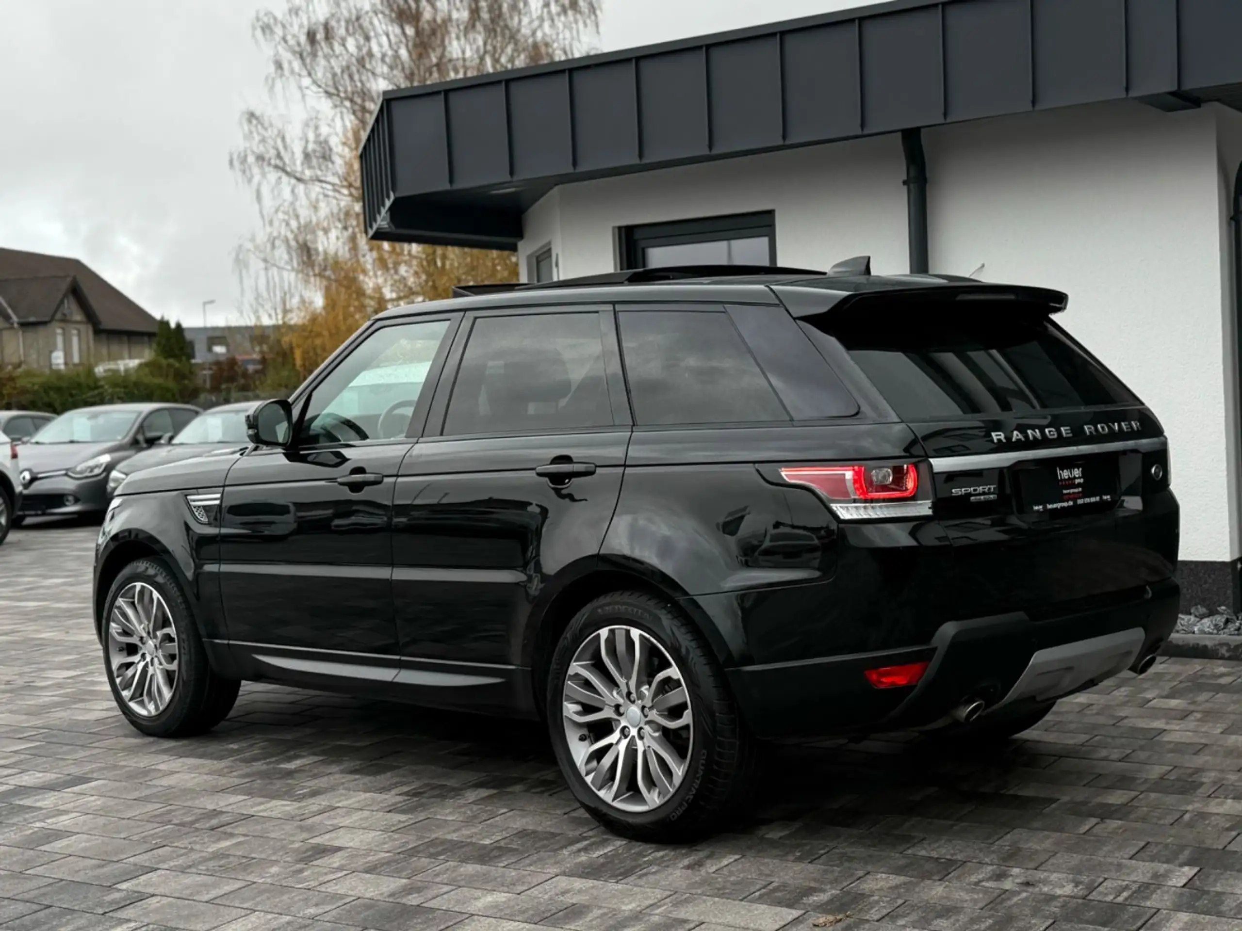 Land Rover - Range Rover Sport