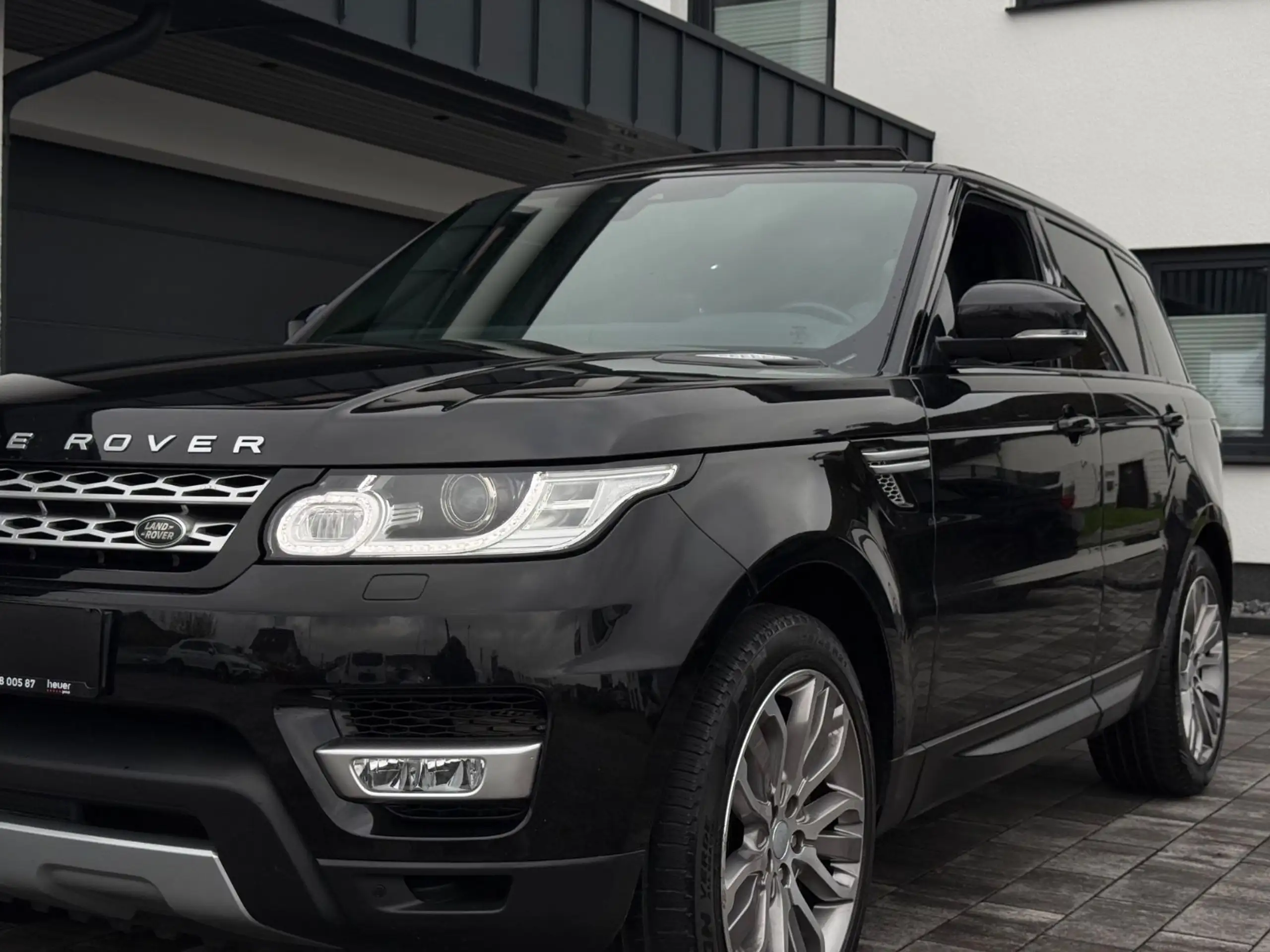 Land Rover - Range Rover Sport