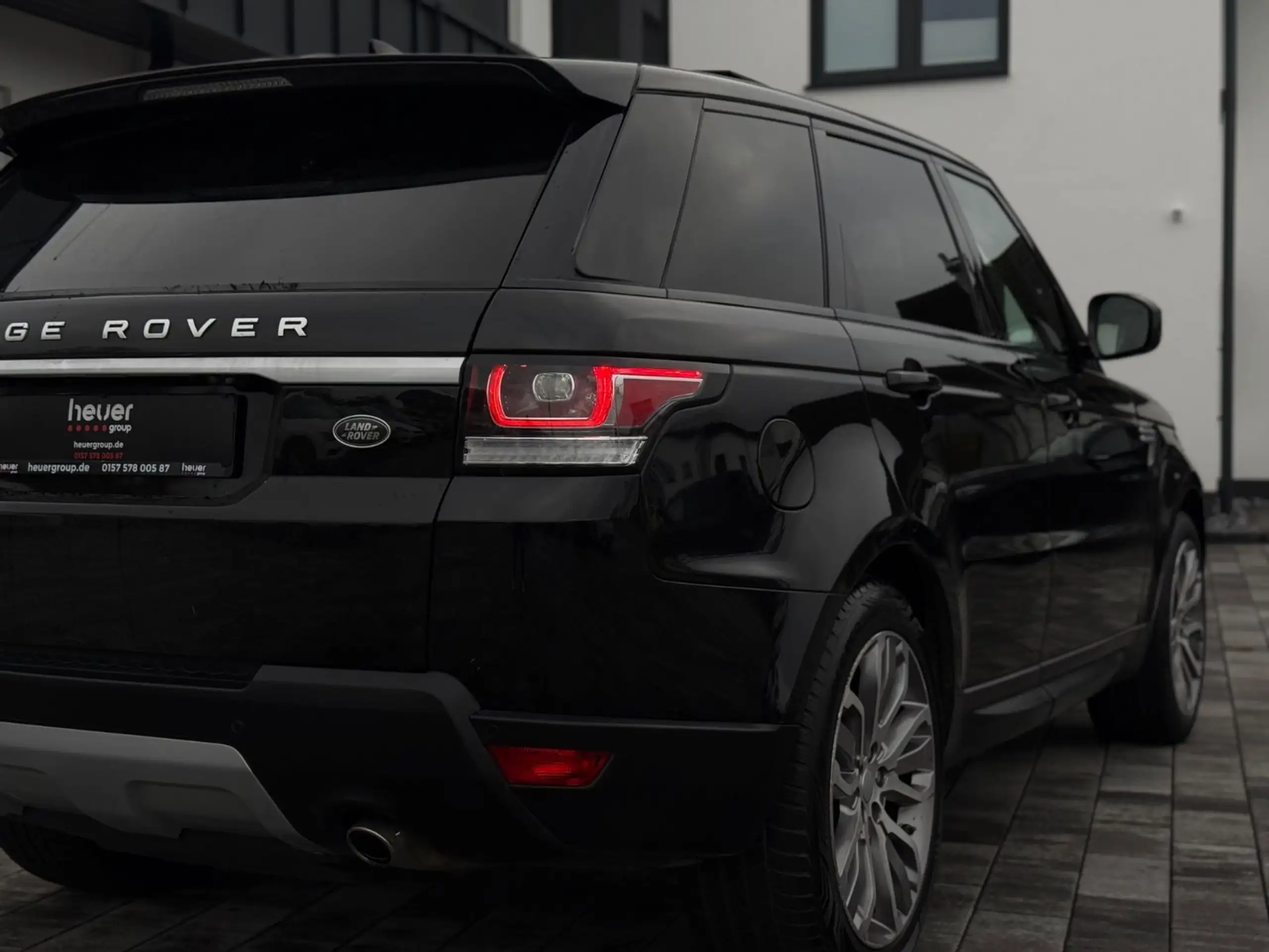 Land Rover - Range Rover Sport