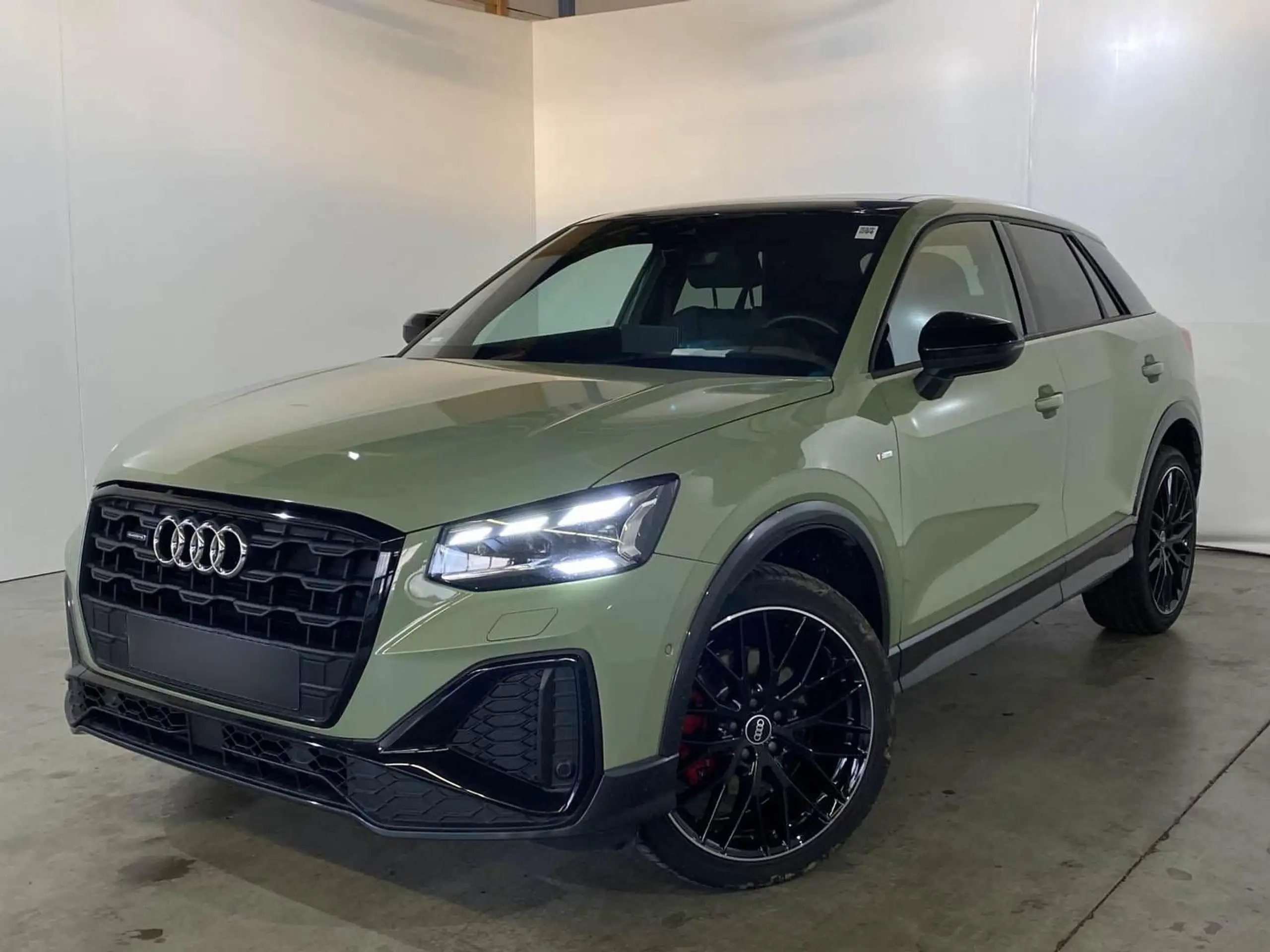 Audi - Q2