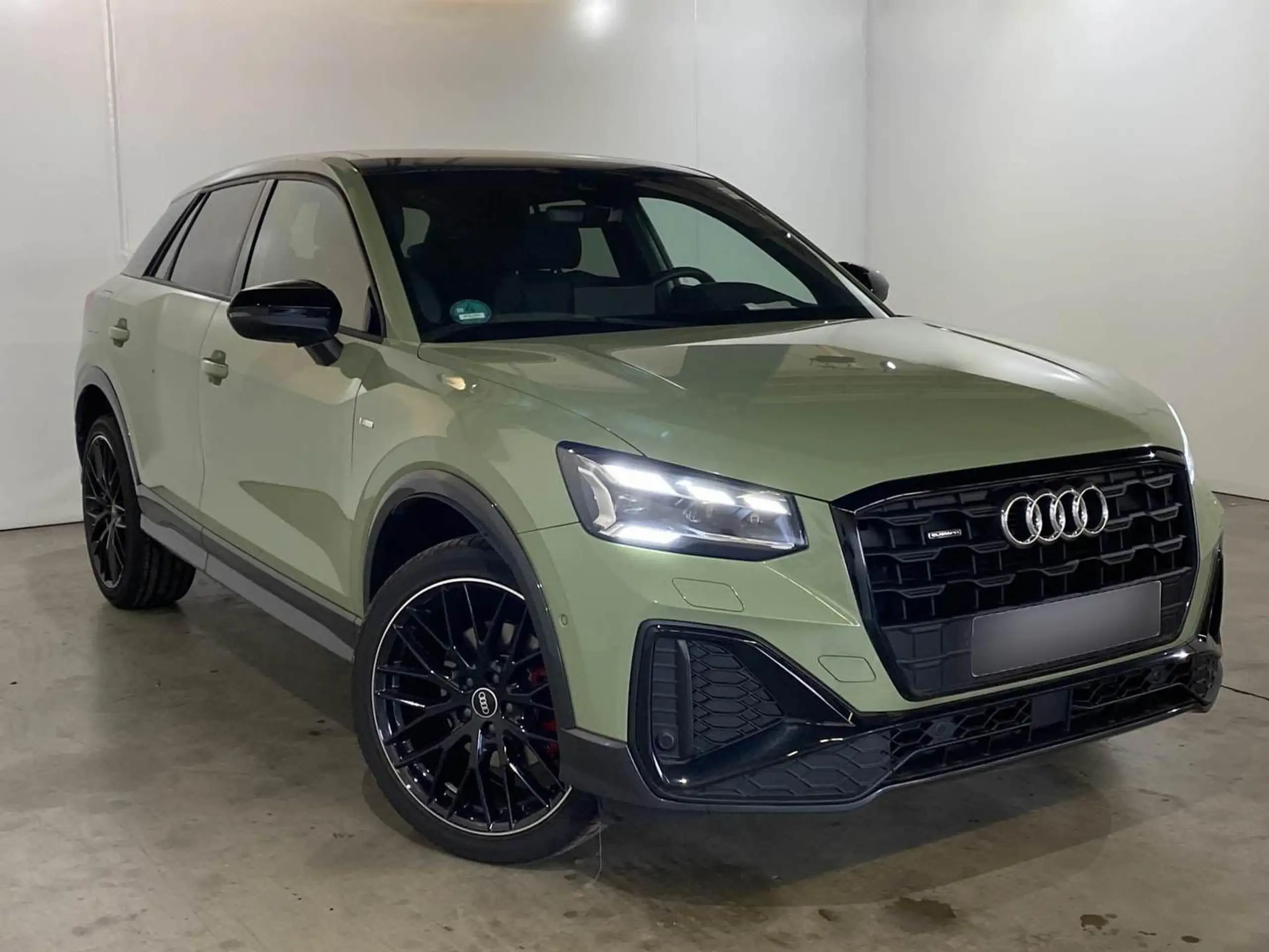 Audi - Q2