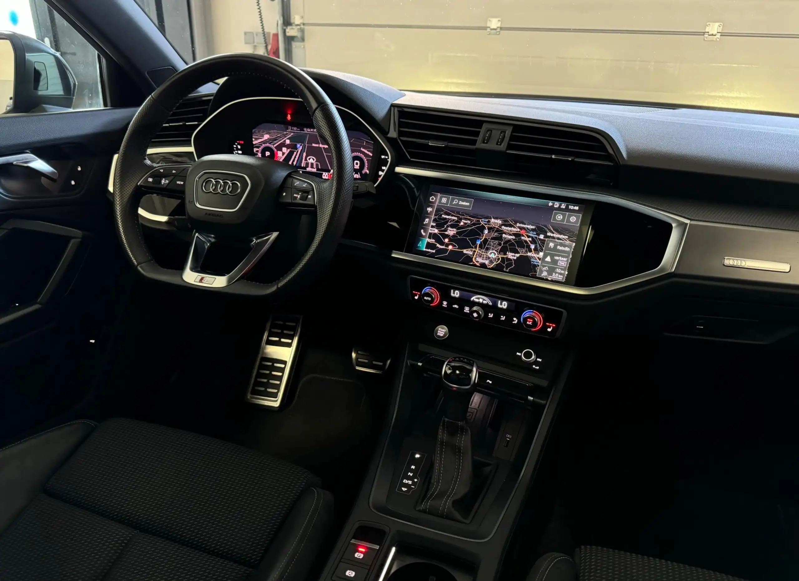 Audi - Q3